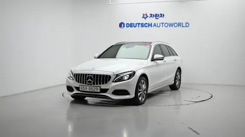 차량 이미지: 벤츠 C-클래스 W205
