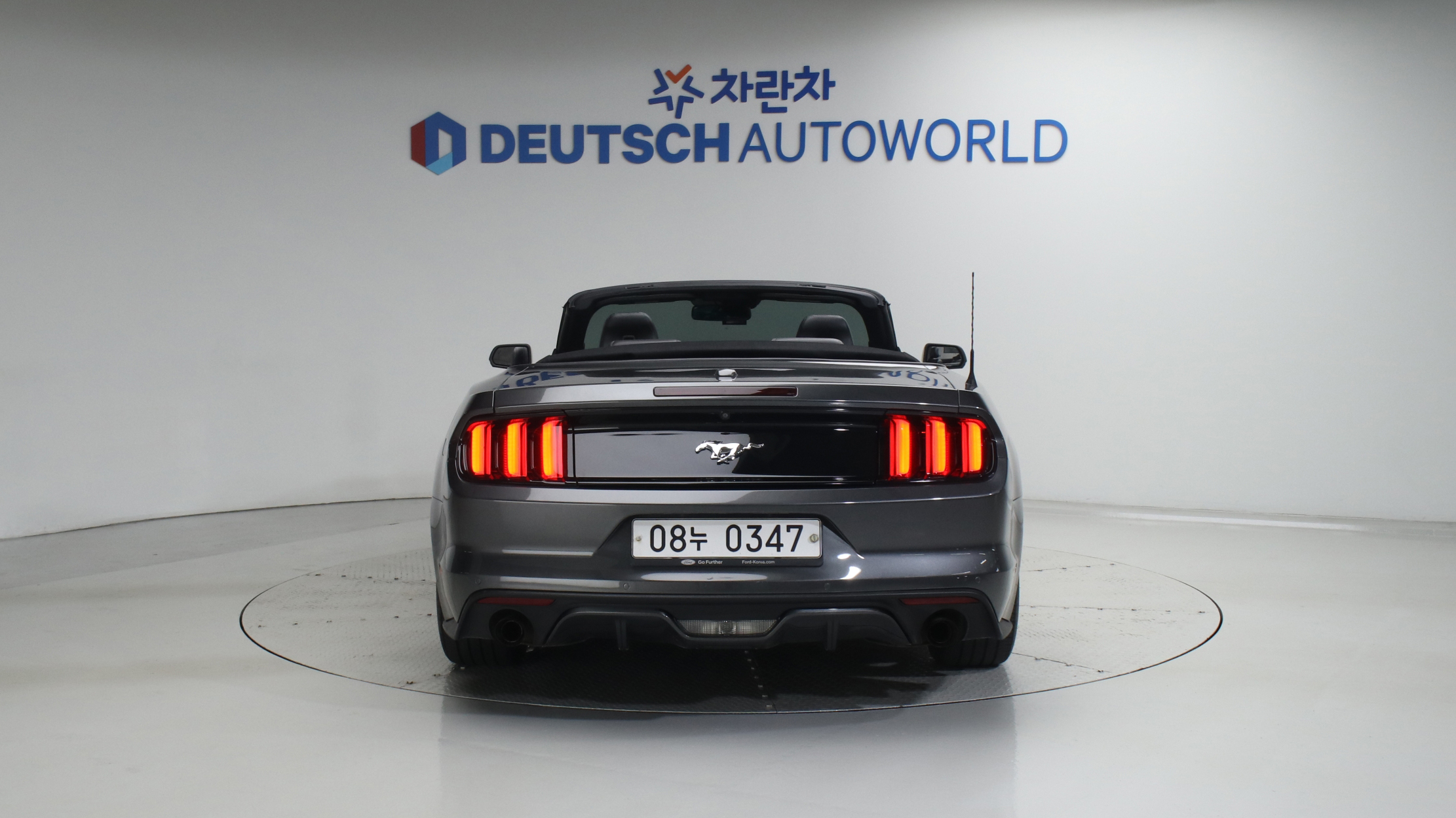 Ford Mustang — miniaturë 4