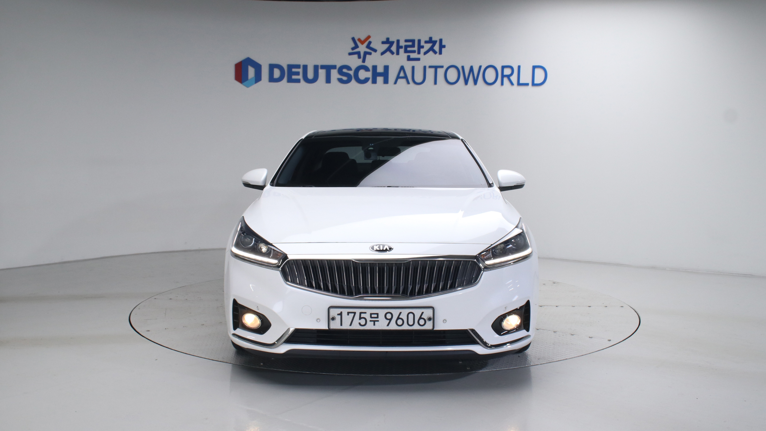 Kia K7 — miniaturë 3