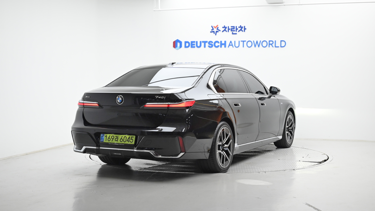BMW 7er — miniaturë 2