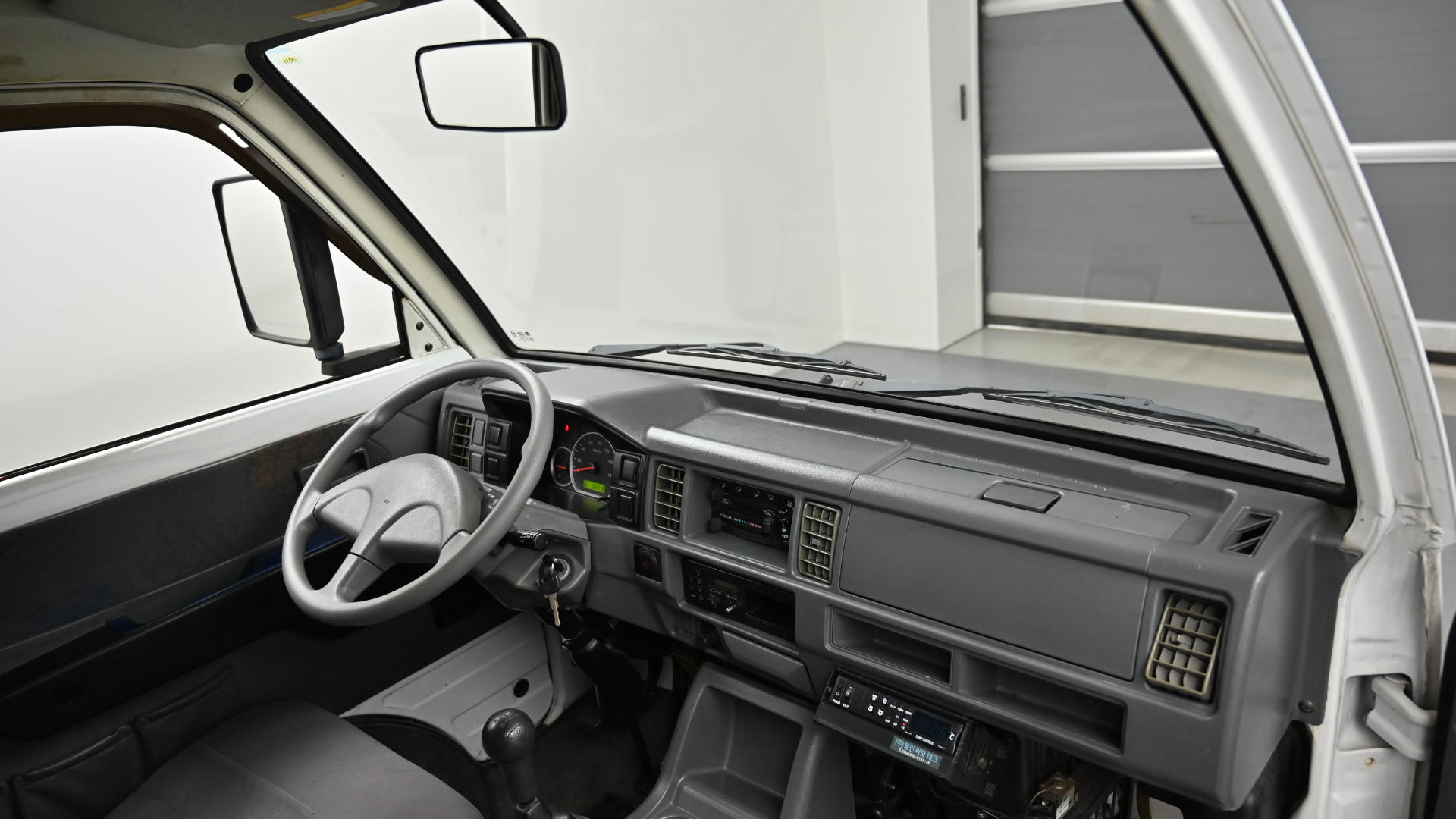 Chevrolet (GM Daewoo) New Labo Refrigerated Truck