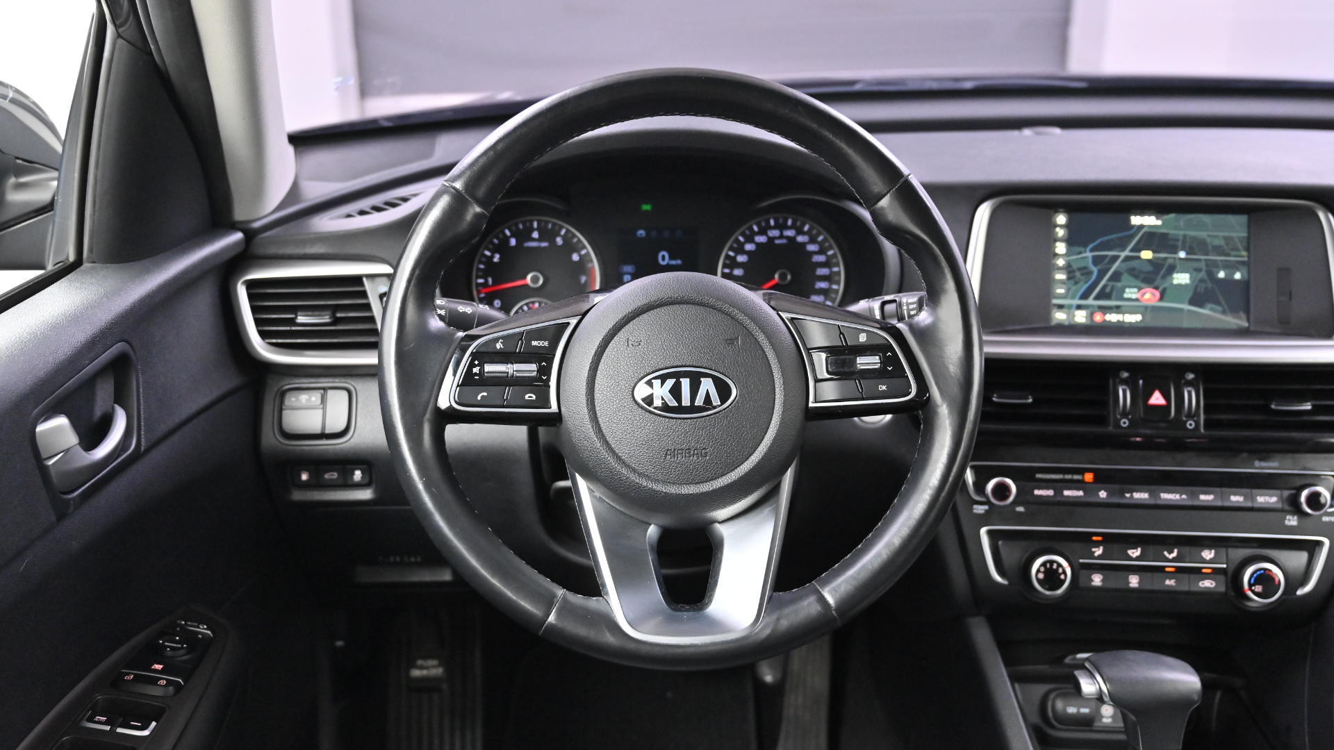 Kia K5 — miniaturë 13