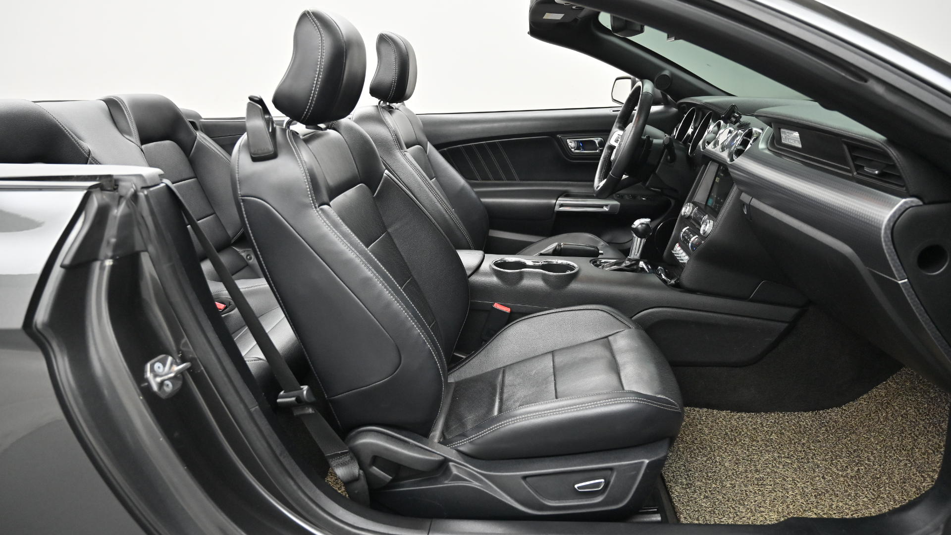 Ford Mustang — miniaturë 10