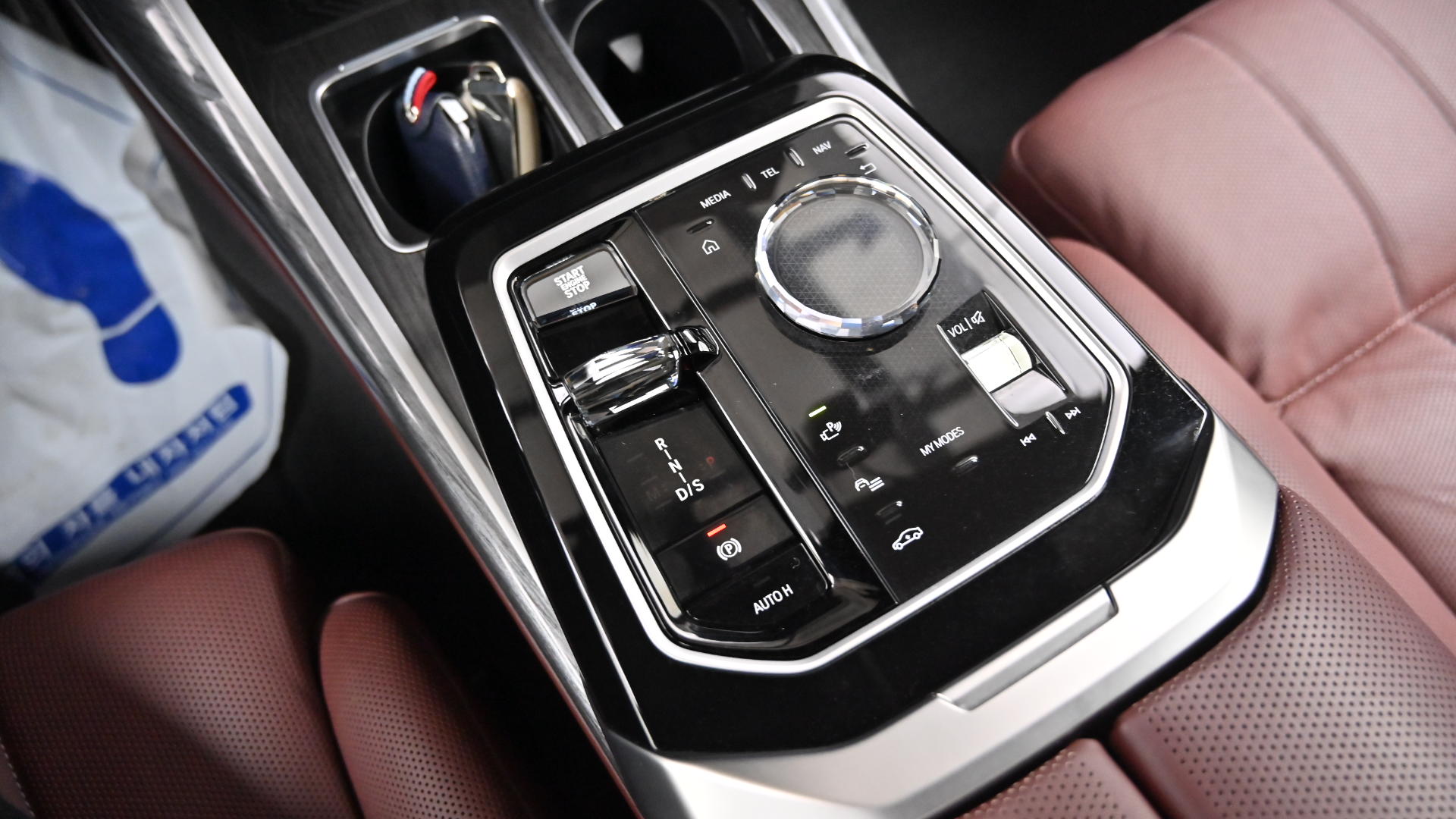 BMW 7er — miniaturë 9