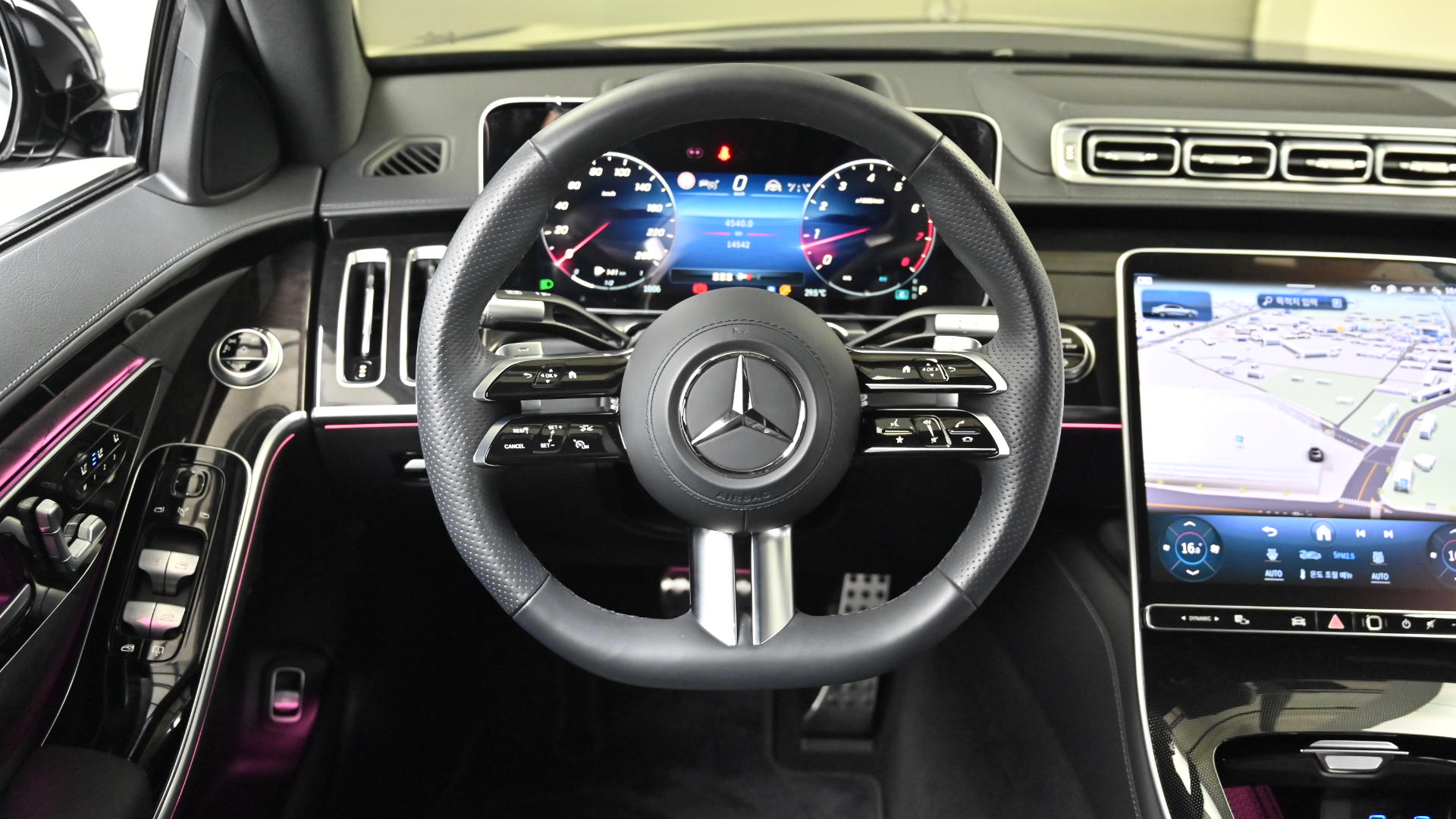 Mercedes-Benz S-klasse — miniaturë 13