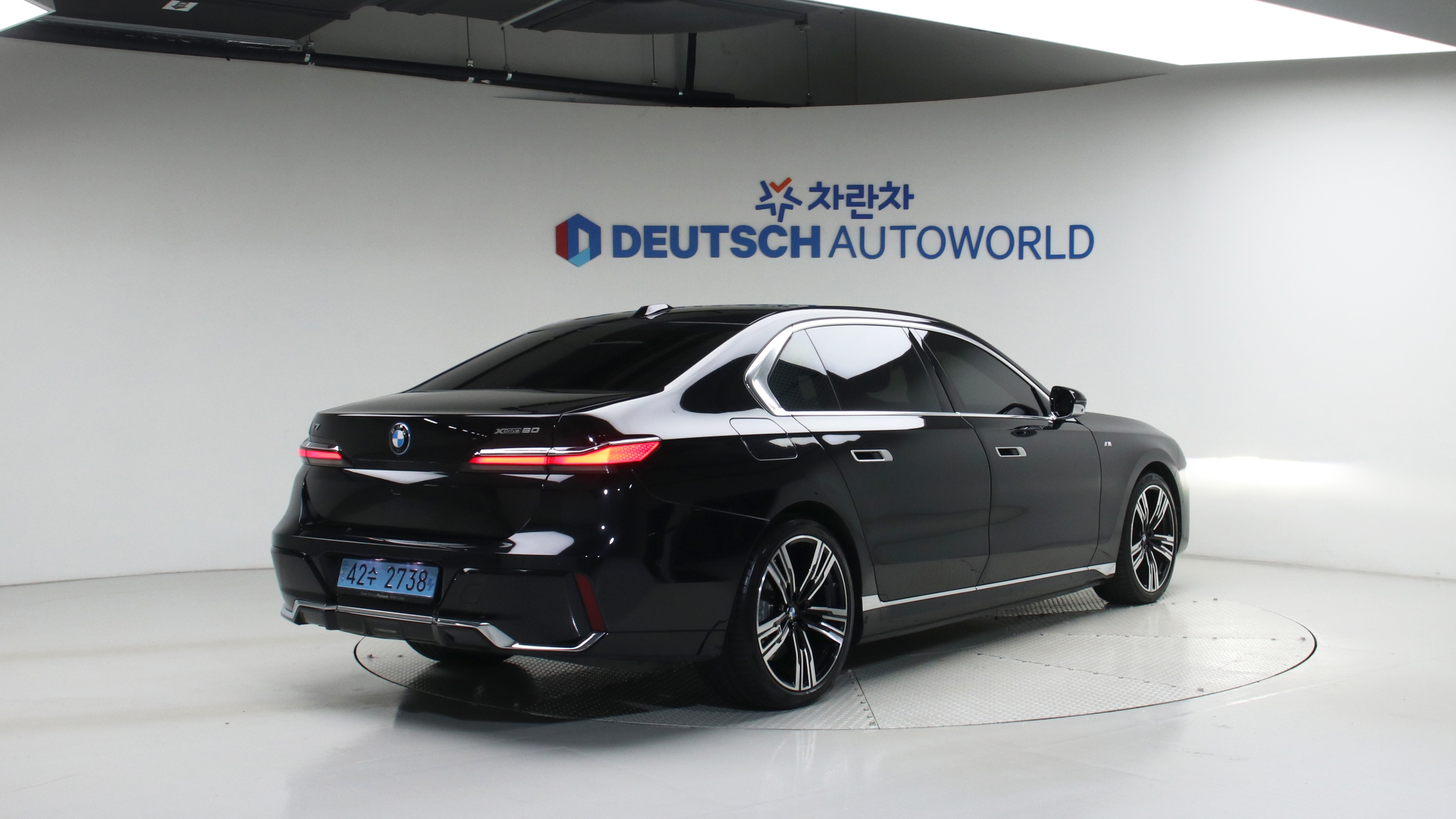 BMW i7 — miniaturë 2