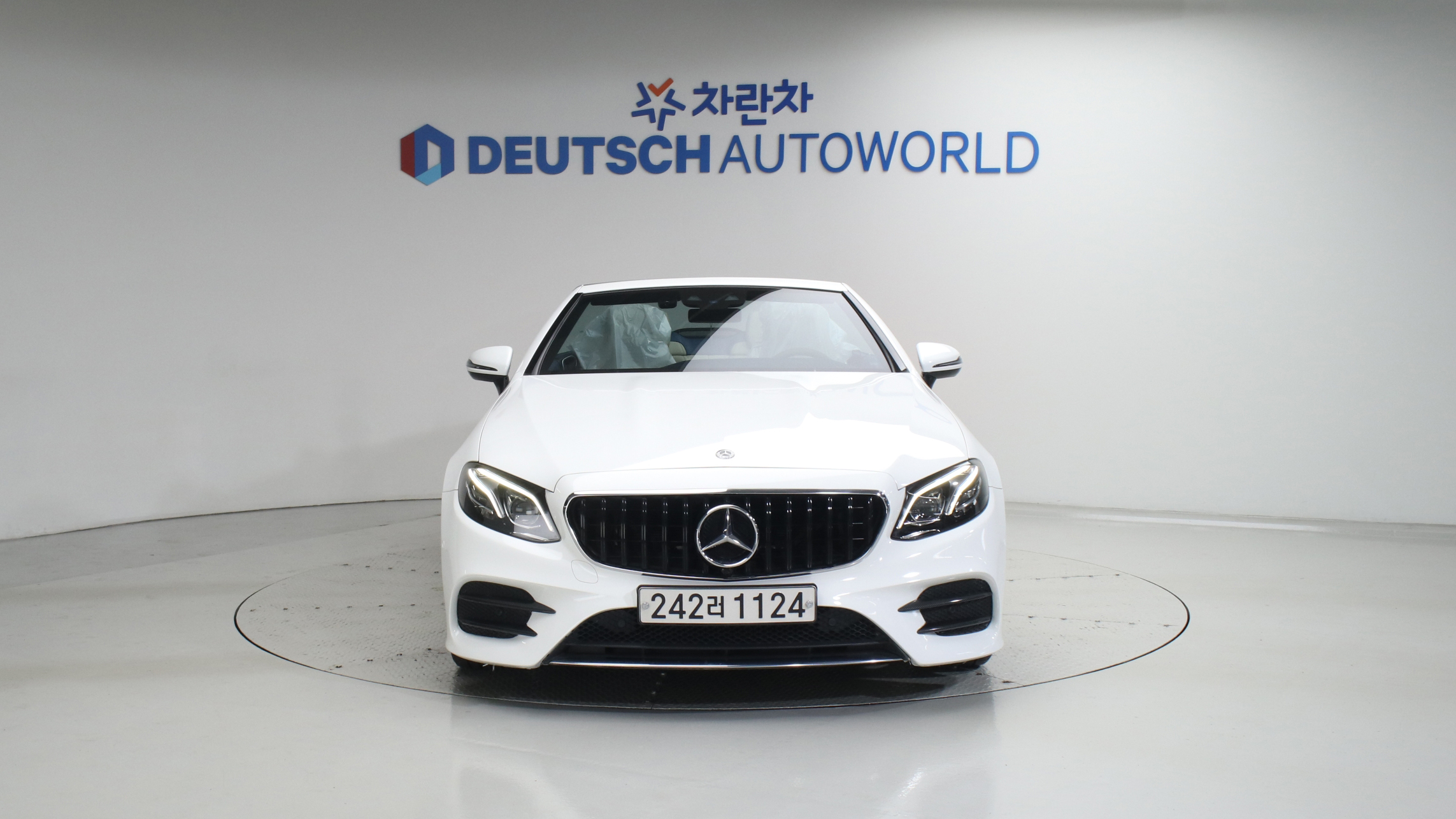 Mercedes-Benz E-klasse — miniaturë 3
