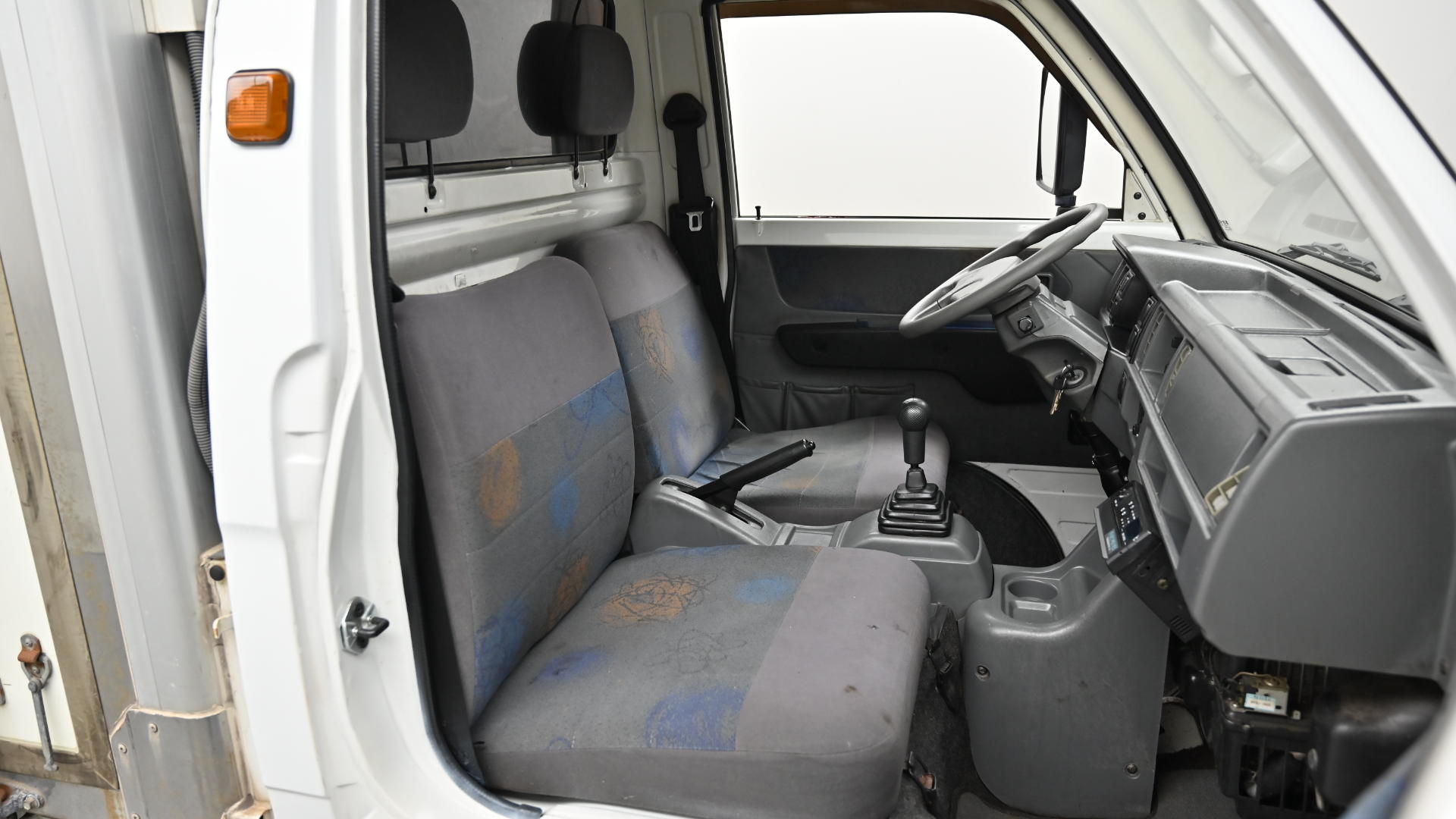Chevrolet (GM Daewoo) New Labo Refrigerated Truck