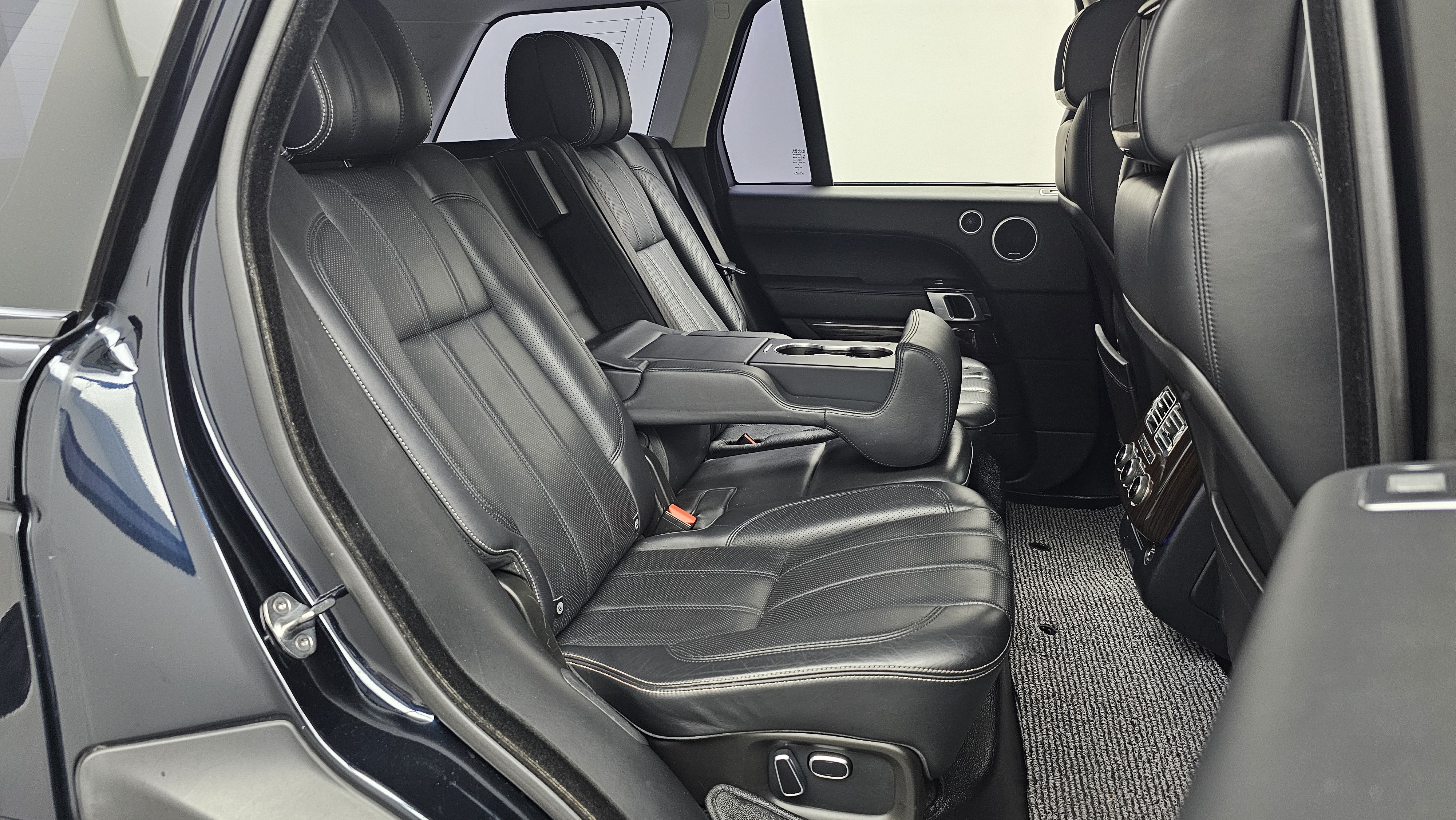 Land Rover Range Rover — miniaturë 30