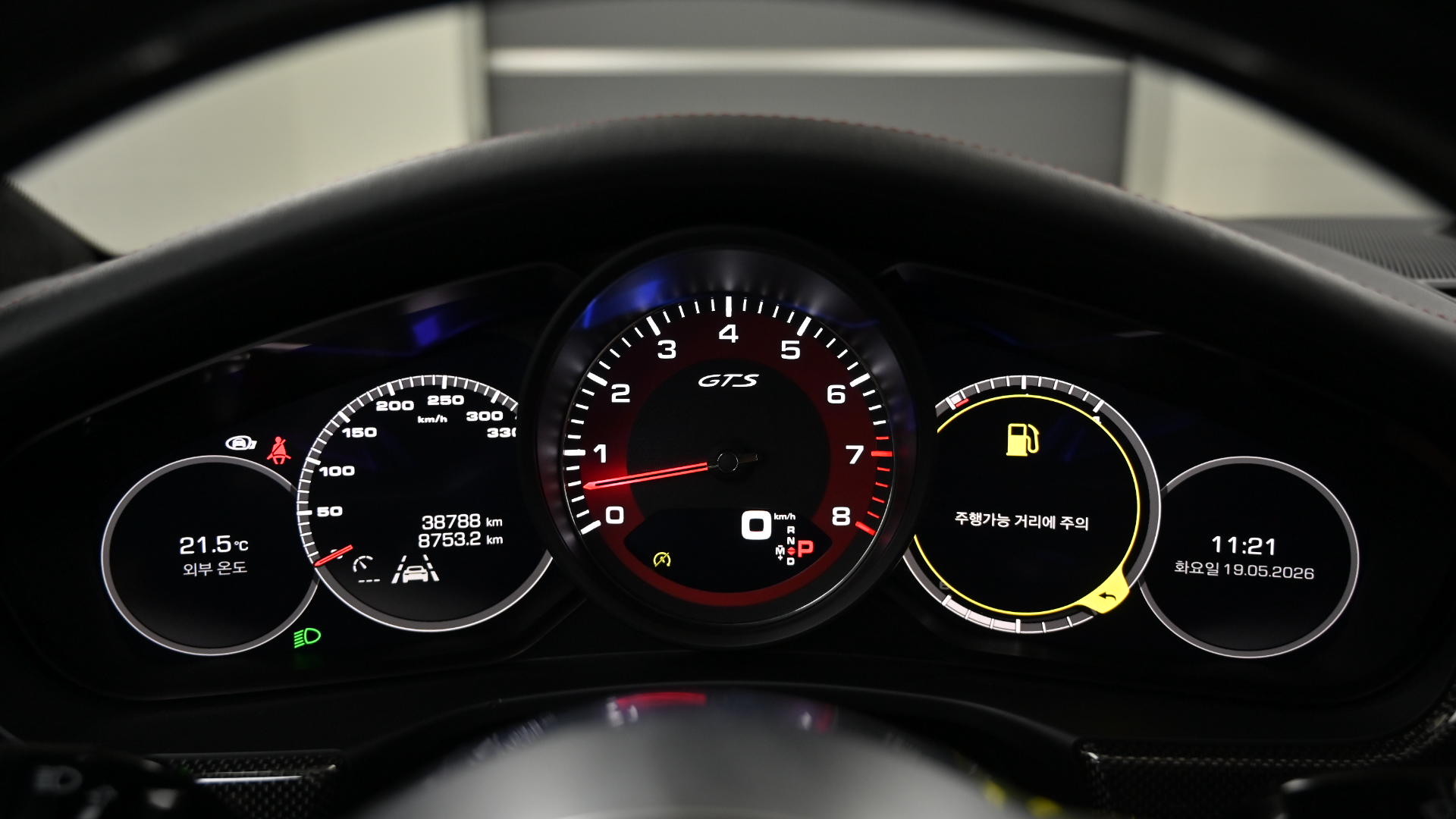 포르쉐 파나메라 (971) 4.0 GTS