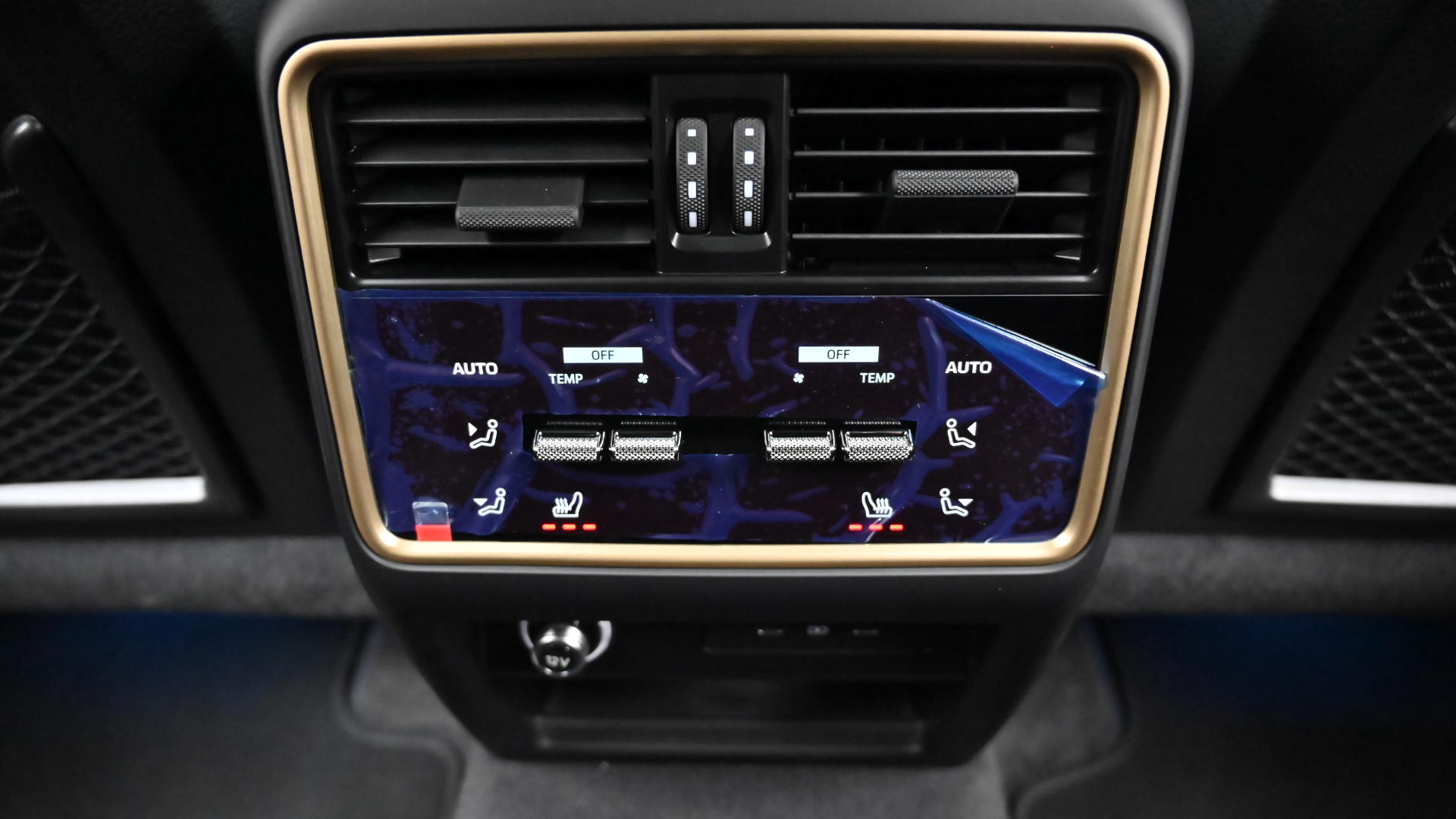 Porsche Cayenne — miniaturë 16