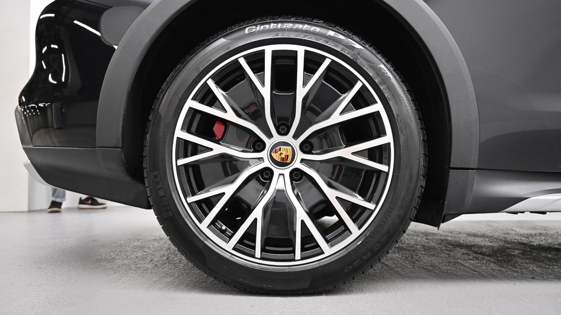 Porsche Taycan — miniaturë 5