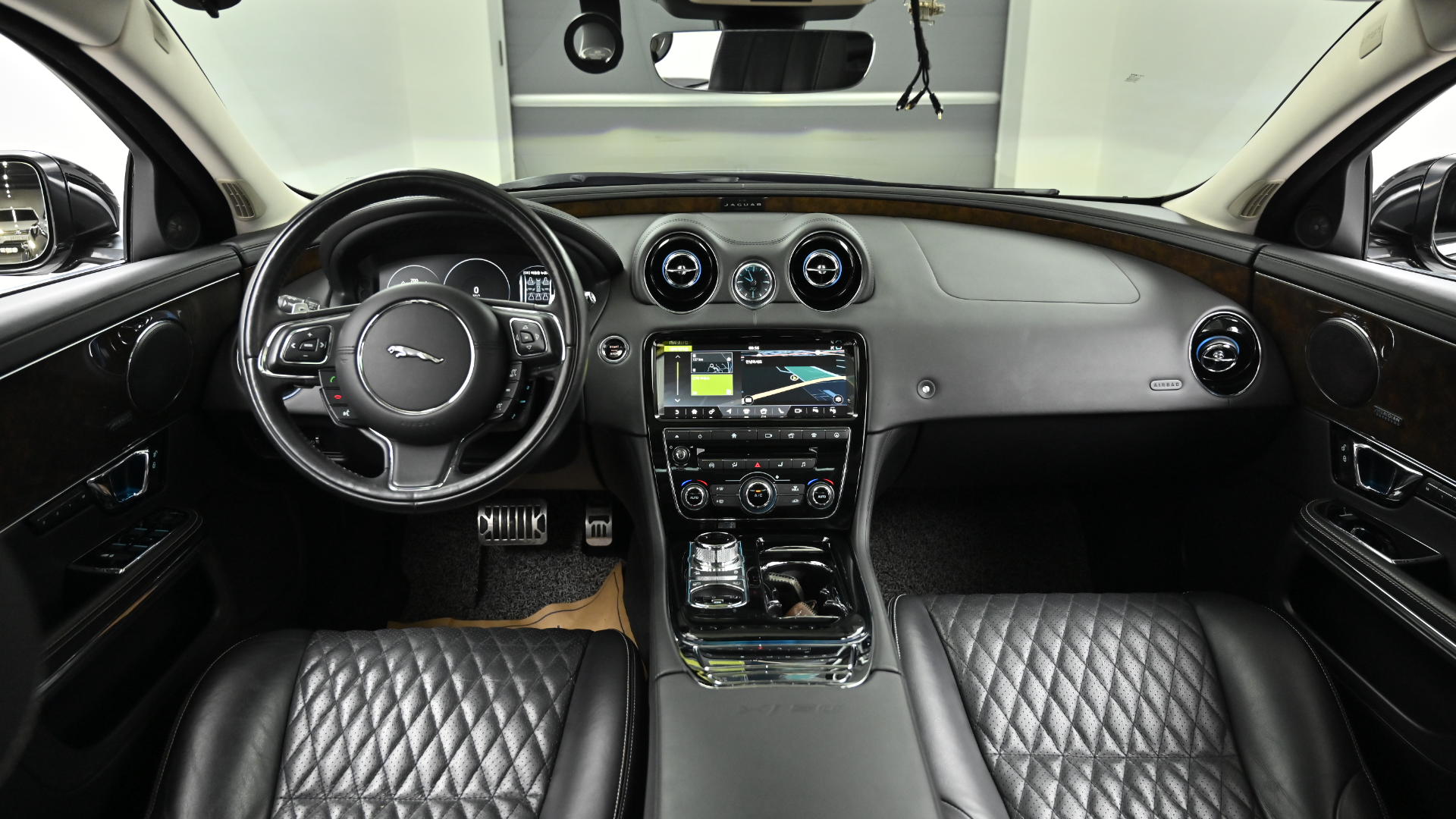 Jaguar XJ (X351) 3.0D XJ50 LWB