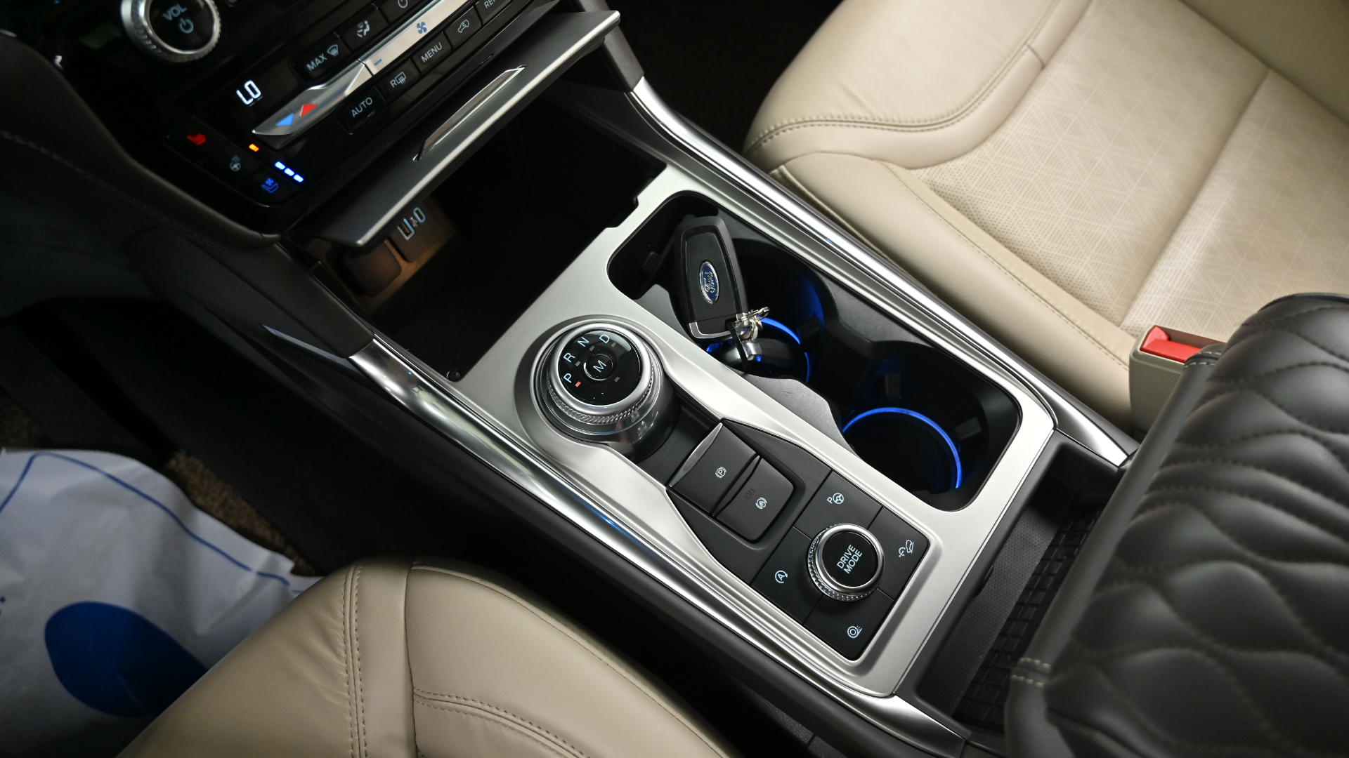 Ford Explorer 6th Generation 3.0 Platinum 4WD
