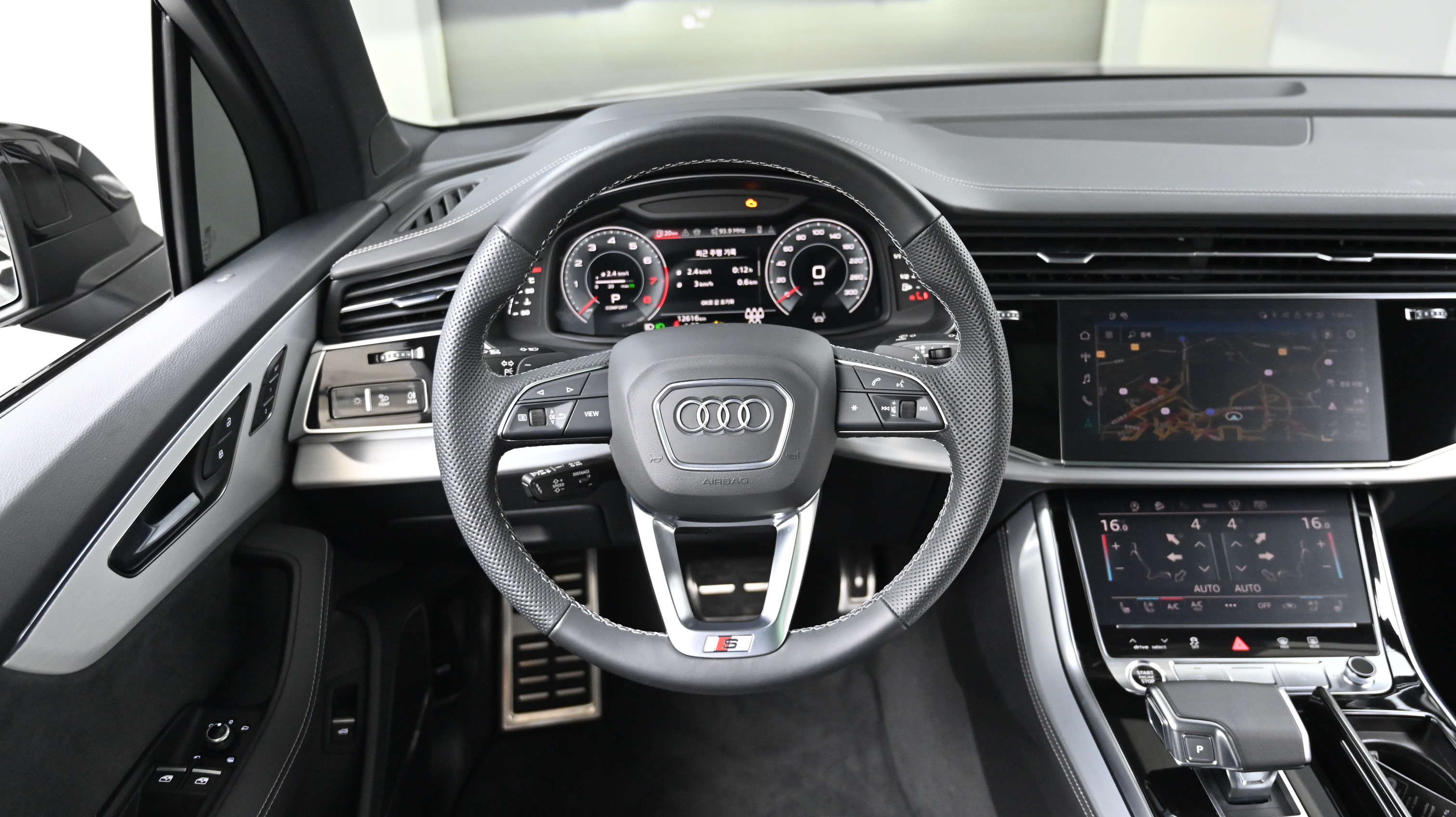 Audi Q7 — miniaturë 13