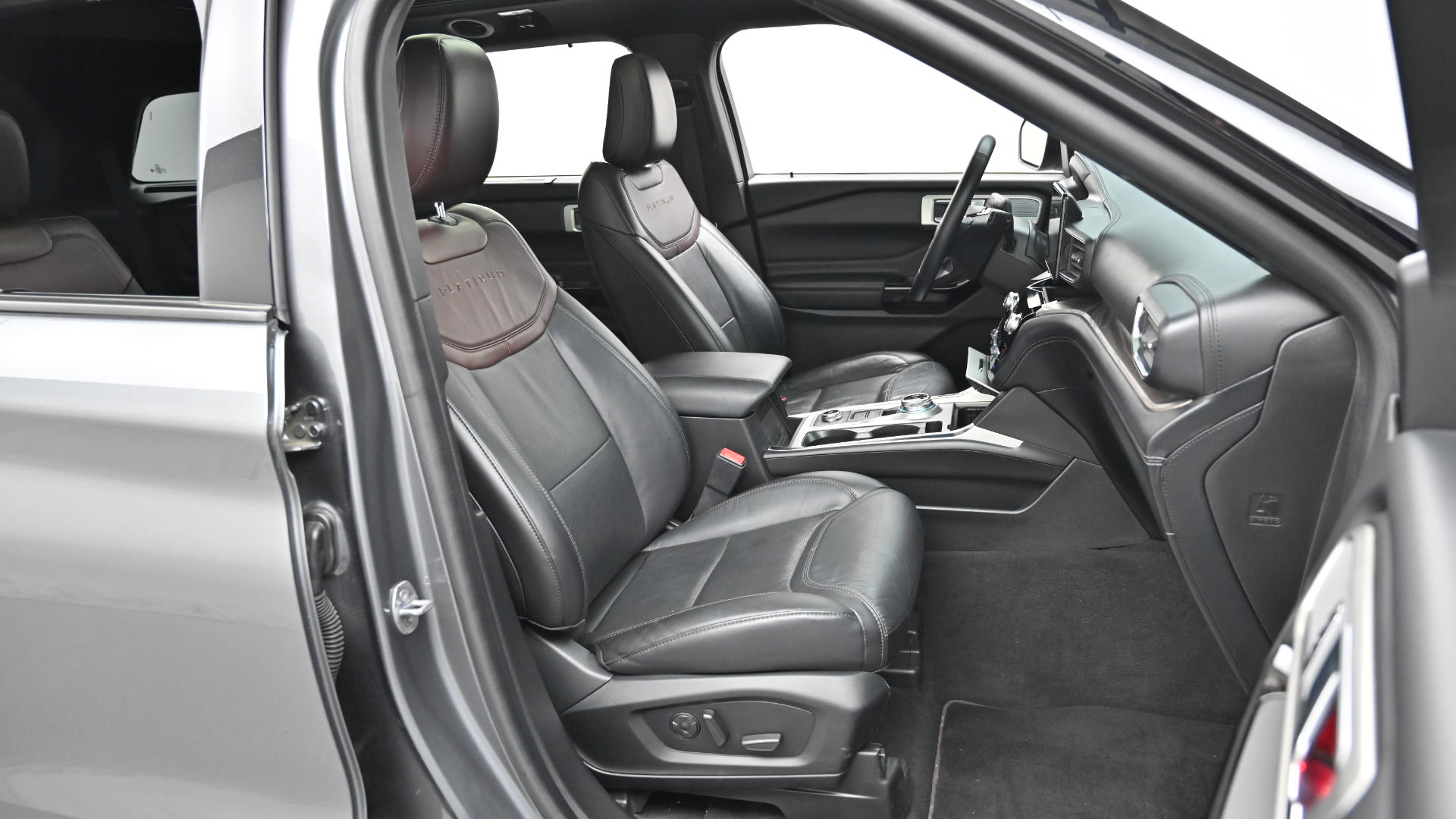 Ford Explorer 6th Generation 3.0 Platinum 4WD