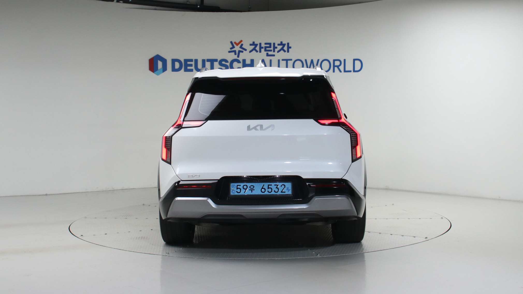 Kia EV9 99.8kWh 4WD Earth