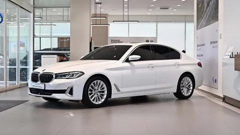 차량 이미지: BMW 5시리즈 (G30)