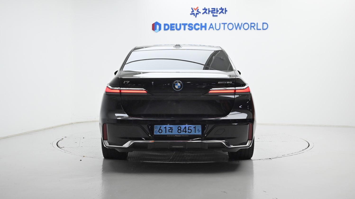 BMW i7 — miniaturë 4