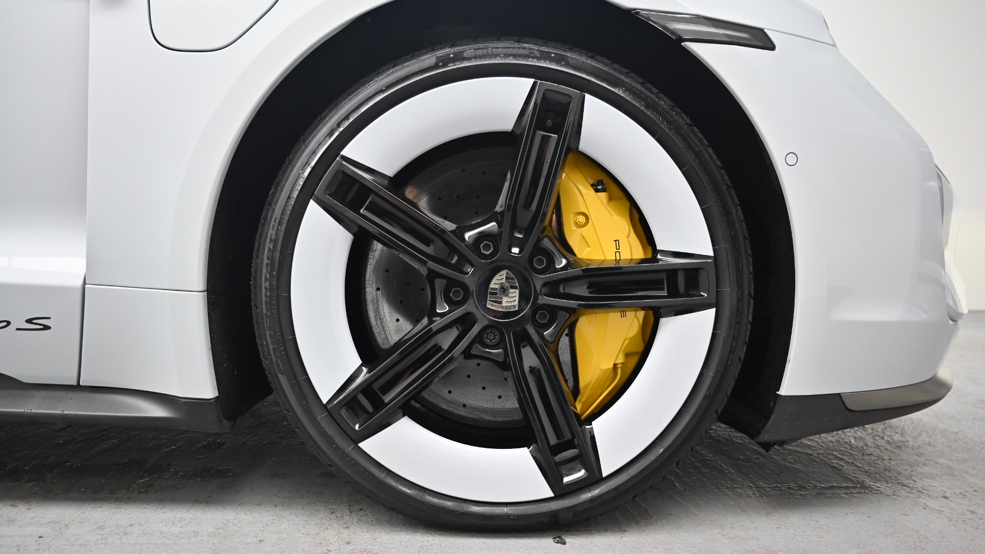 Porsche Taycan — miniaturë 5
