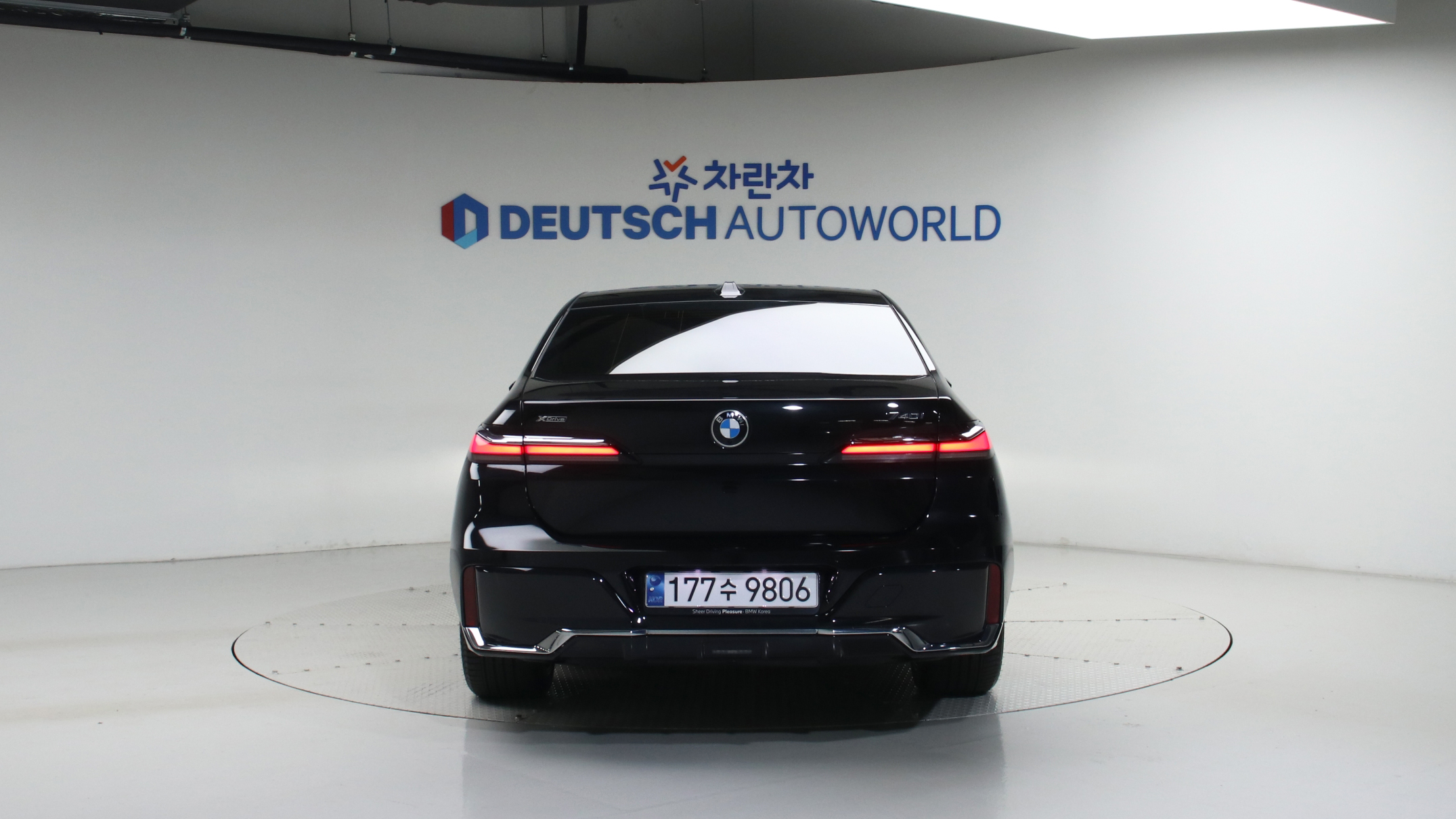 BMW 7er — miniaturë 4