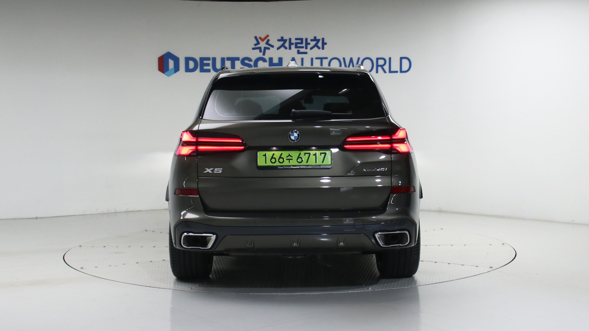 BMW X5 — miniaturë 4