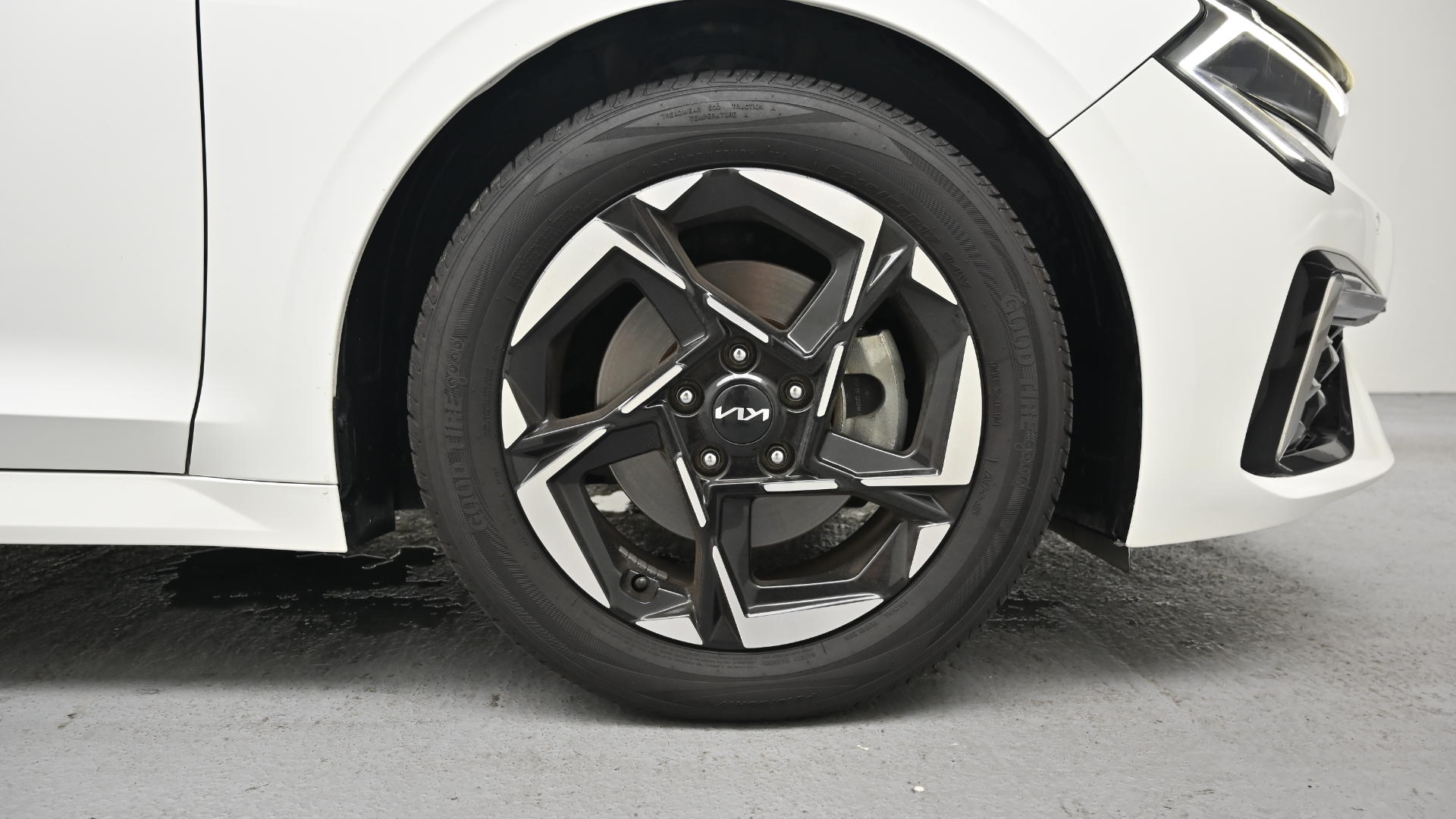 Kia K5 — miniaturë 27