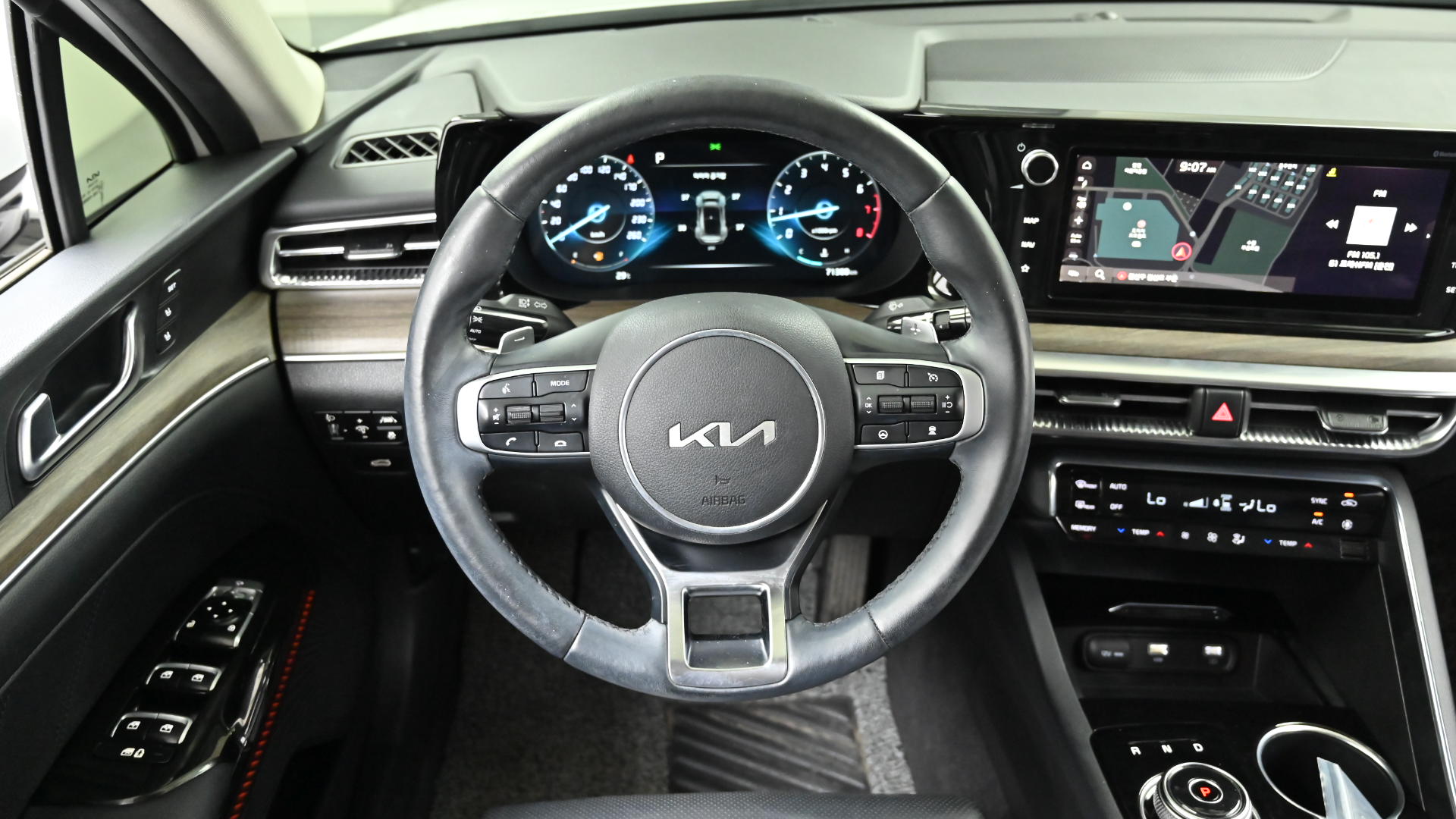 Kia K5 — miniaturë 13