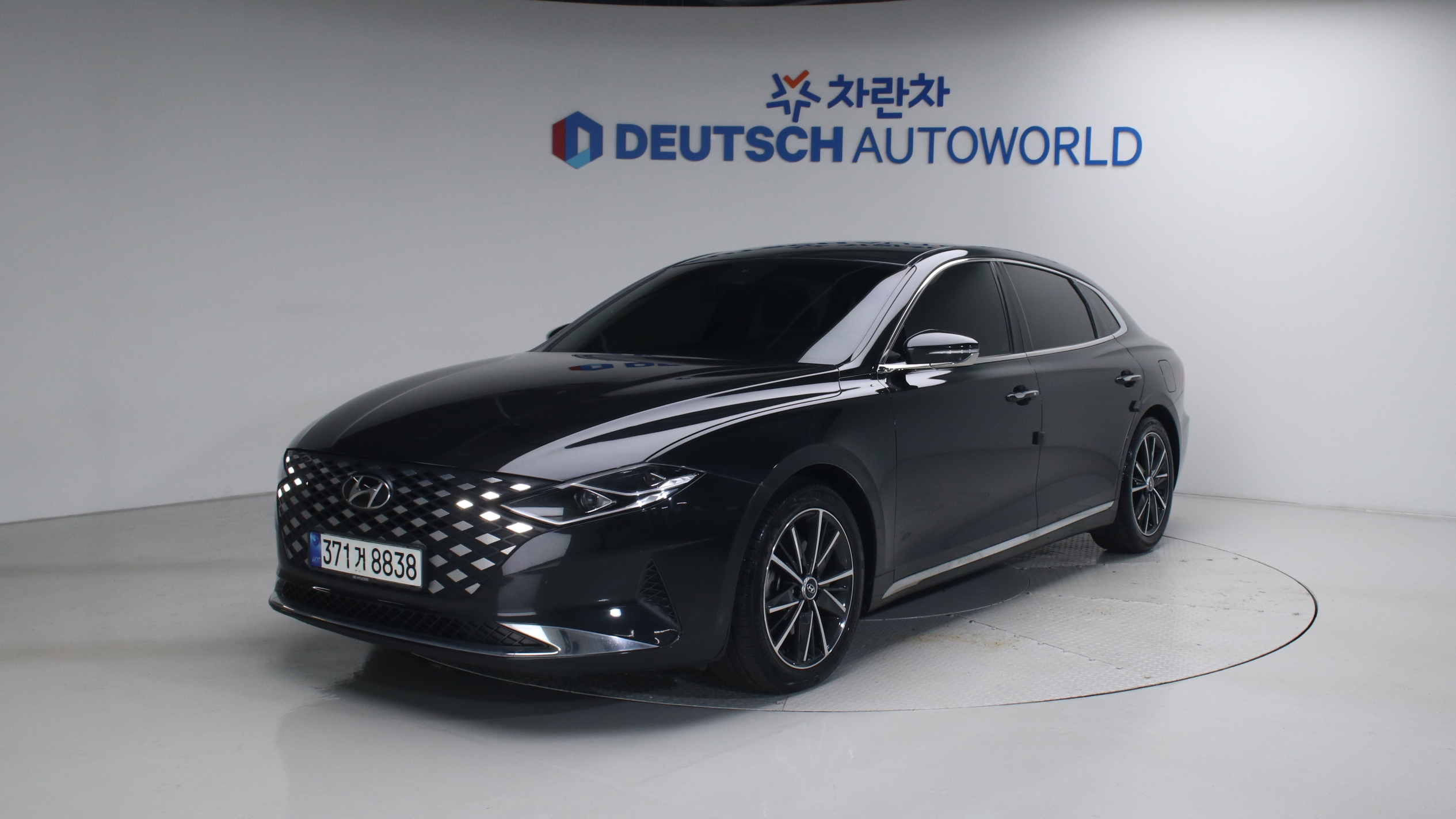 Hyundai Grandeur 3.0 LPi 프리미엄 초이스 — foto 1