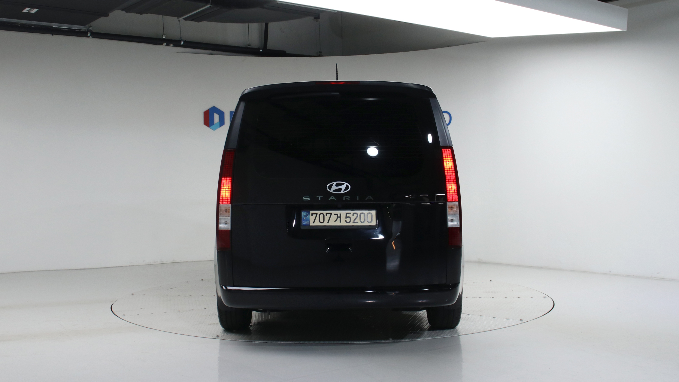Hyundai Staria — miniaturë 4