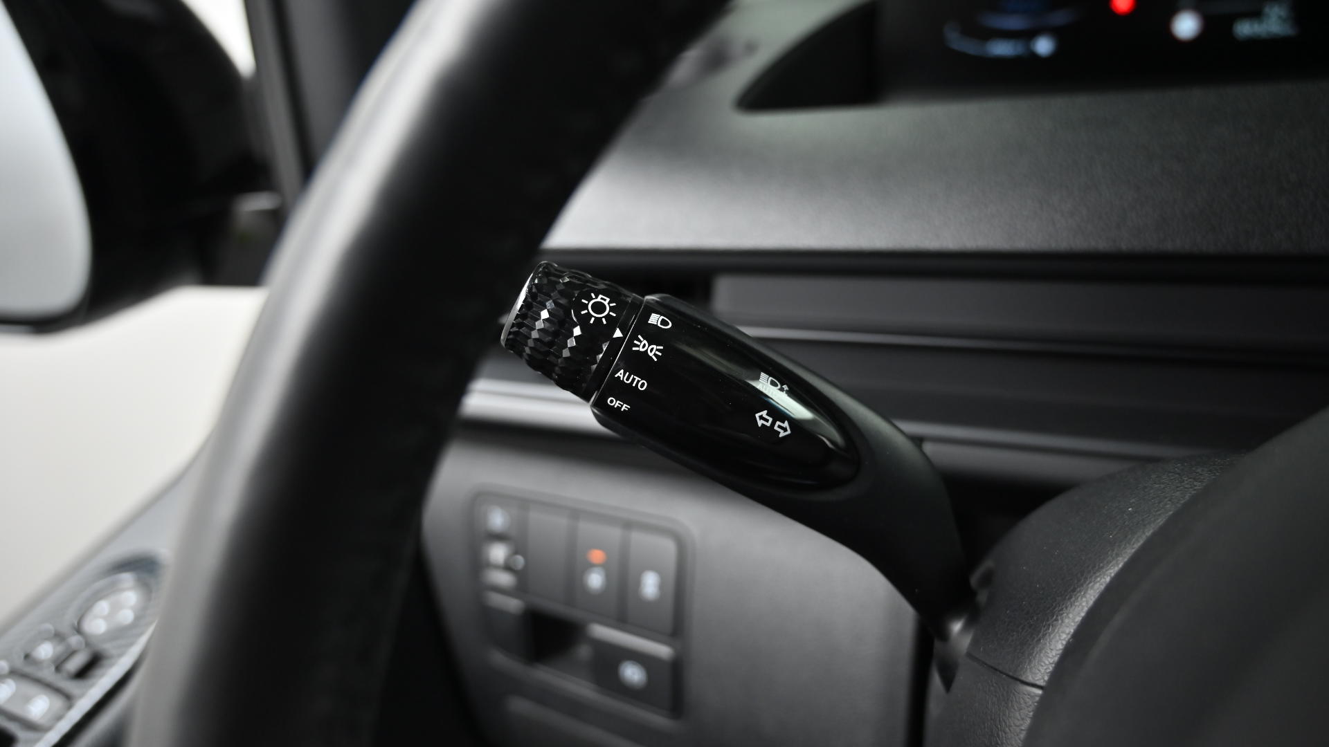 Hyundai Staria — miniaturë 16