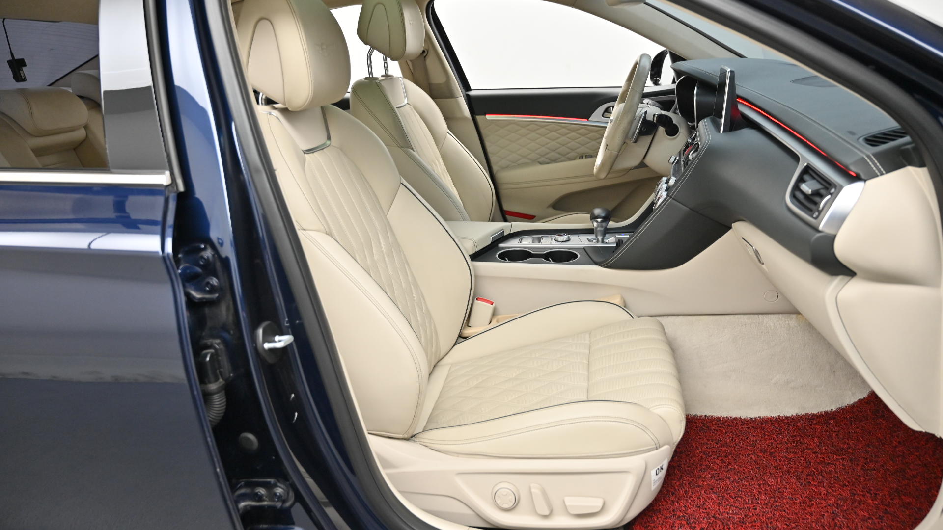 Genesis G70 — miniaturë 10