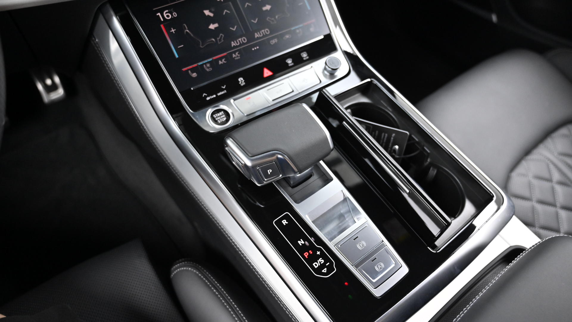 Audi Q7 — miniaturë 9