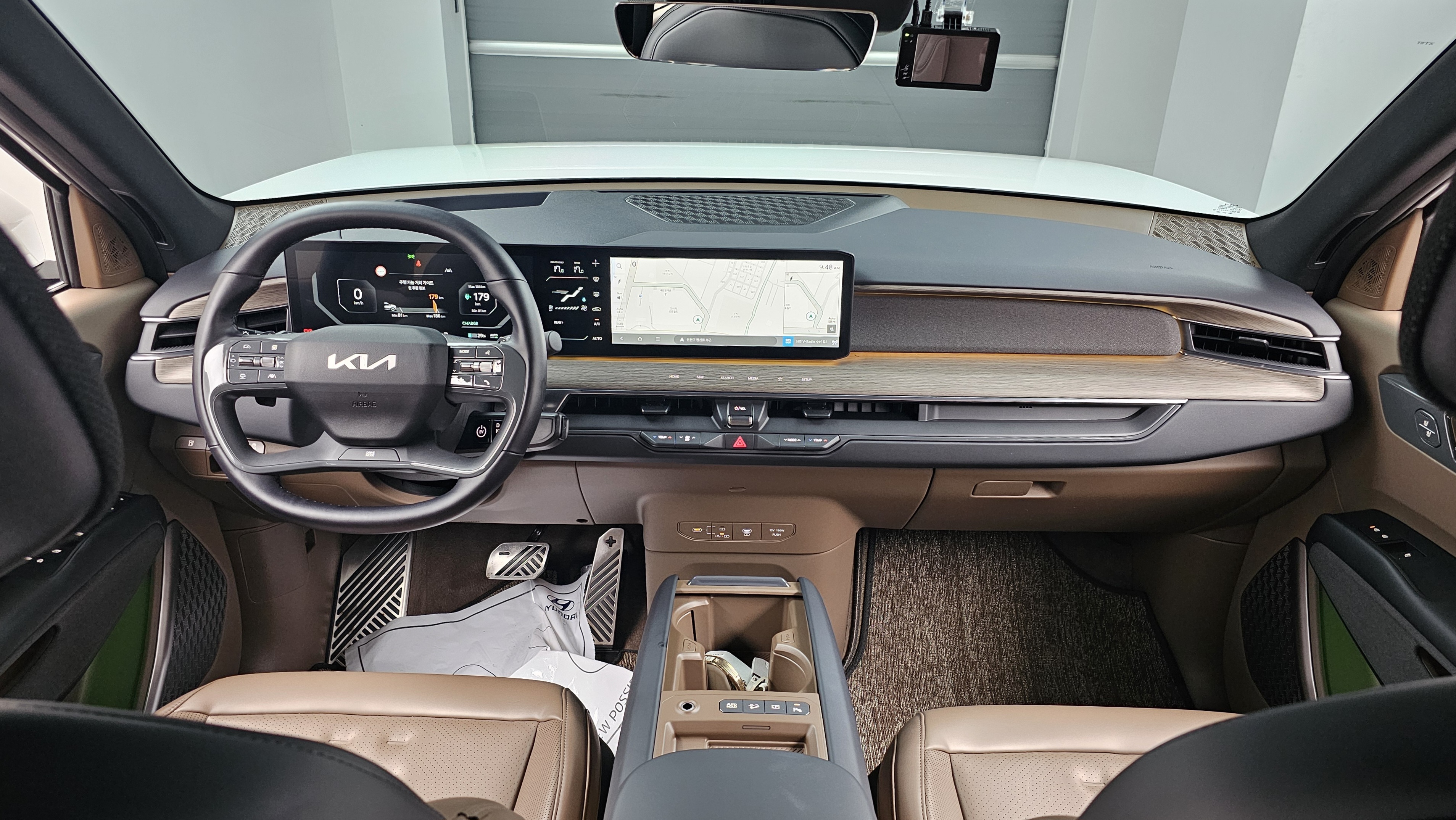 Kia EV9 99.8kWh 2WD Earth
