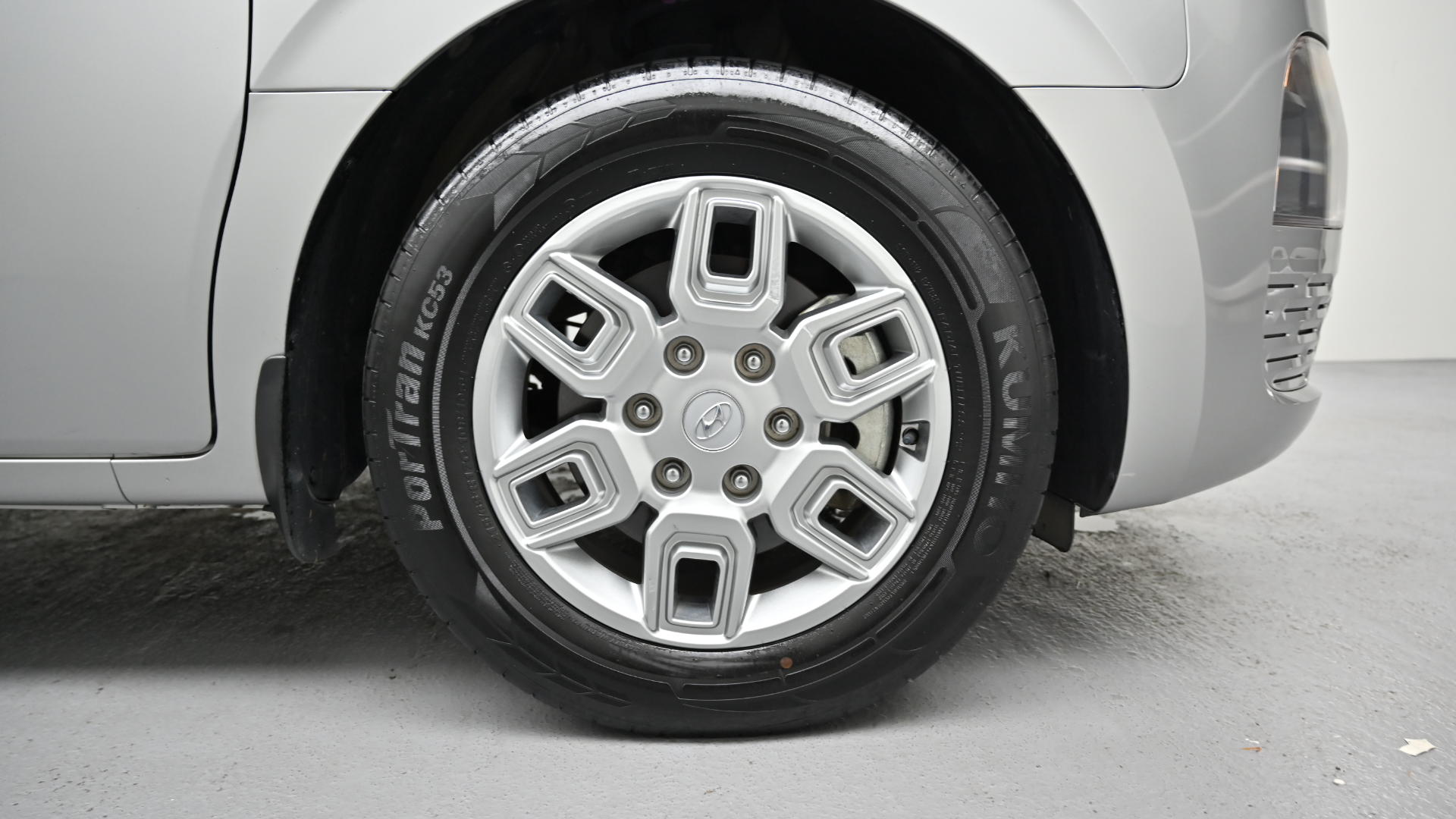 Hyundai Staria — miniaturë 5