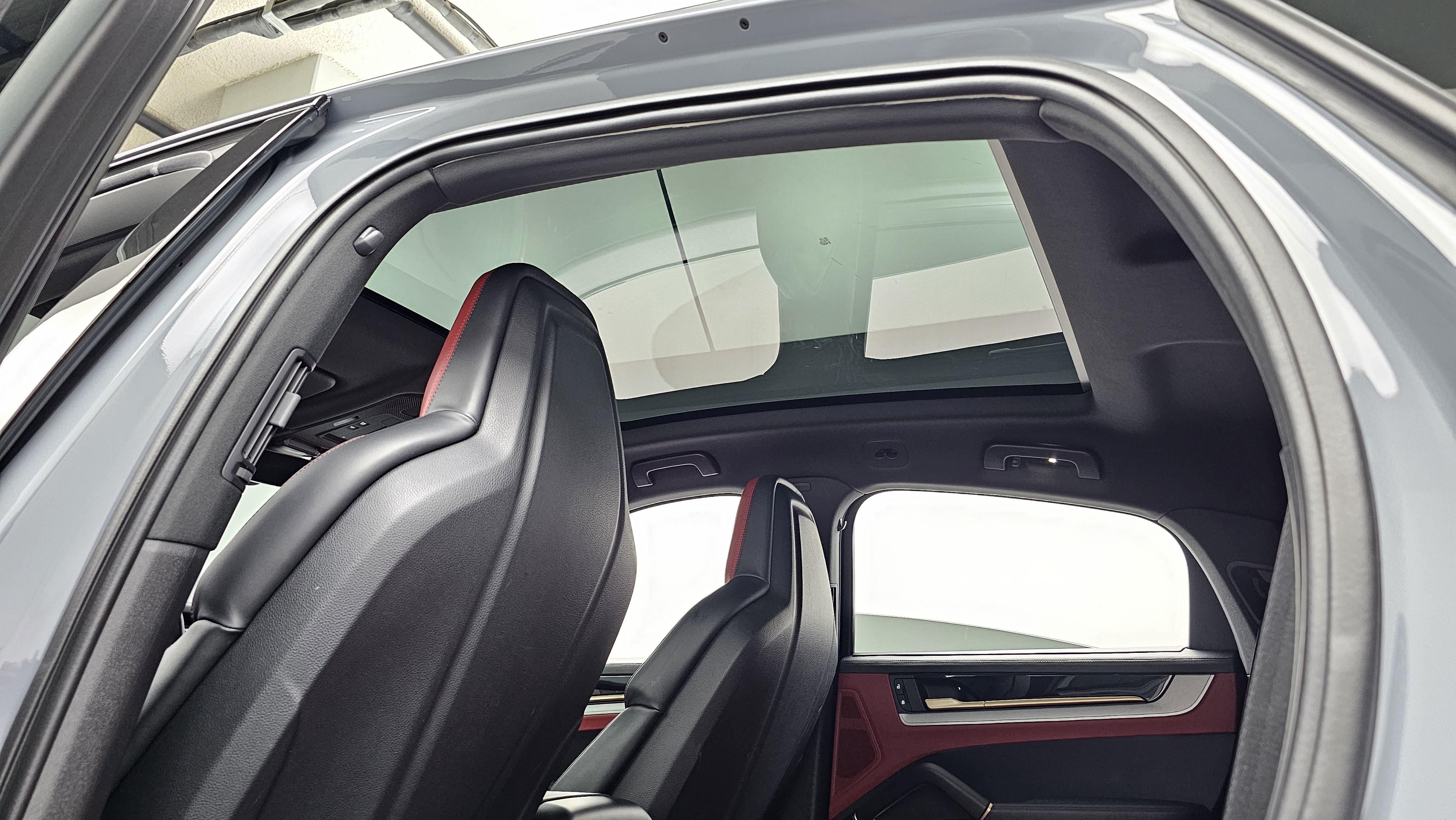 Porsche Cayenne — miniaturë 18