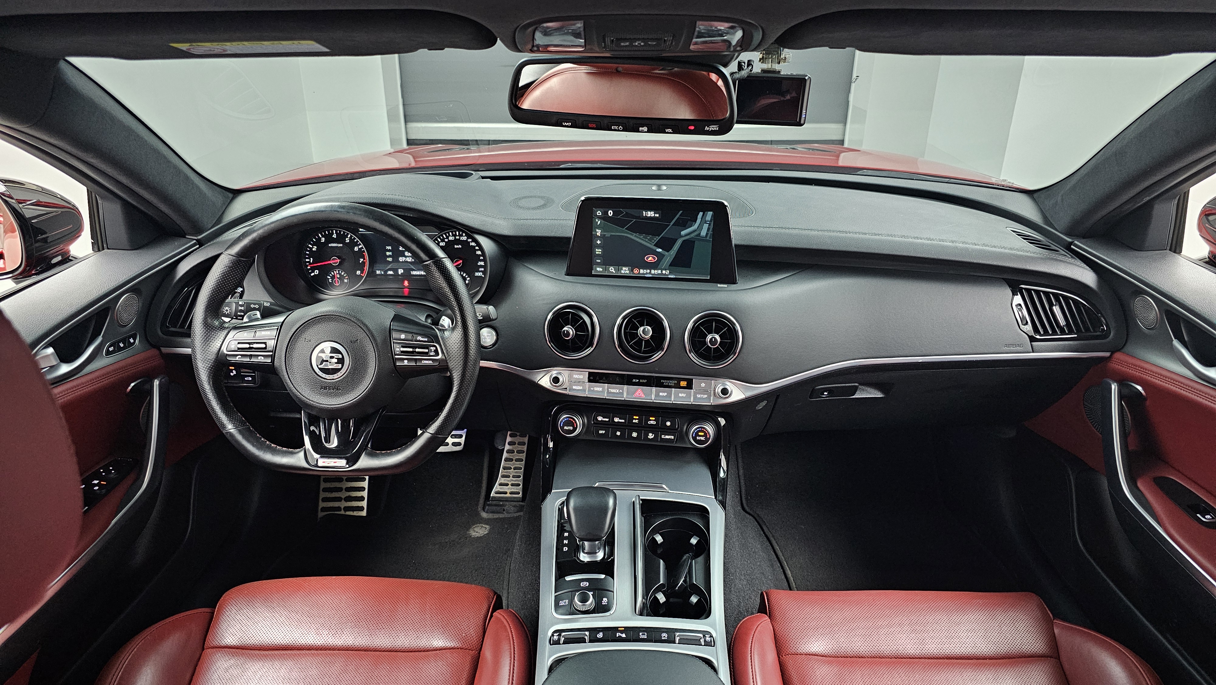 Kia Stinger — miniaturë 23