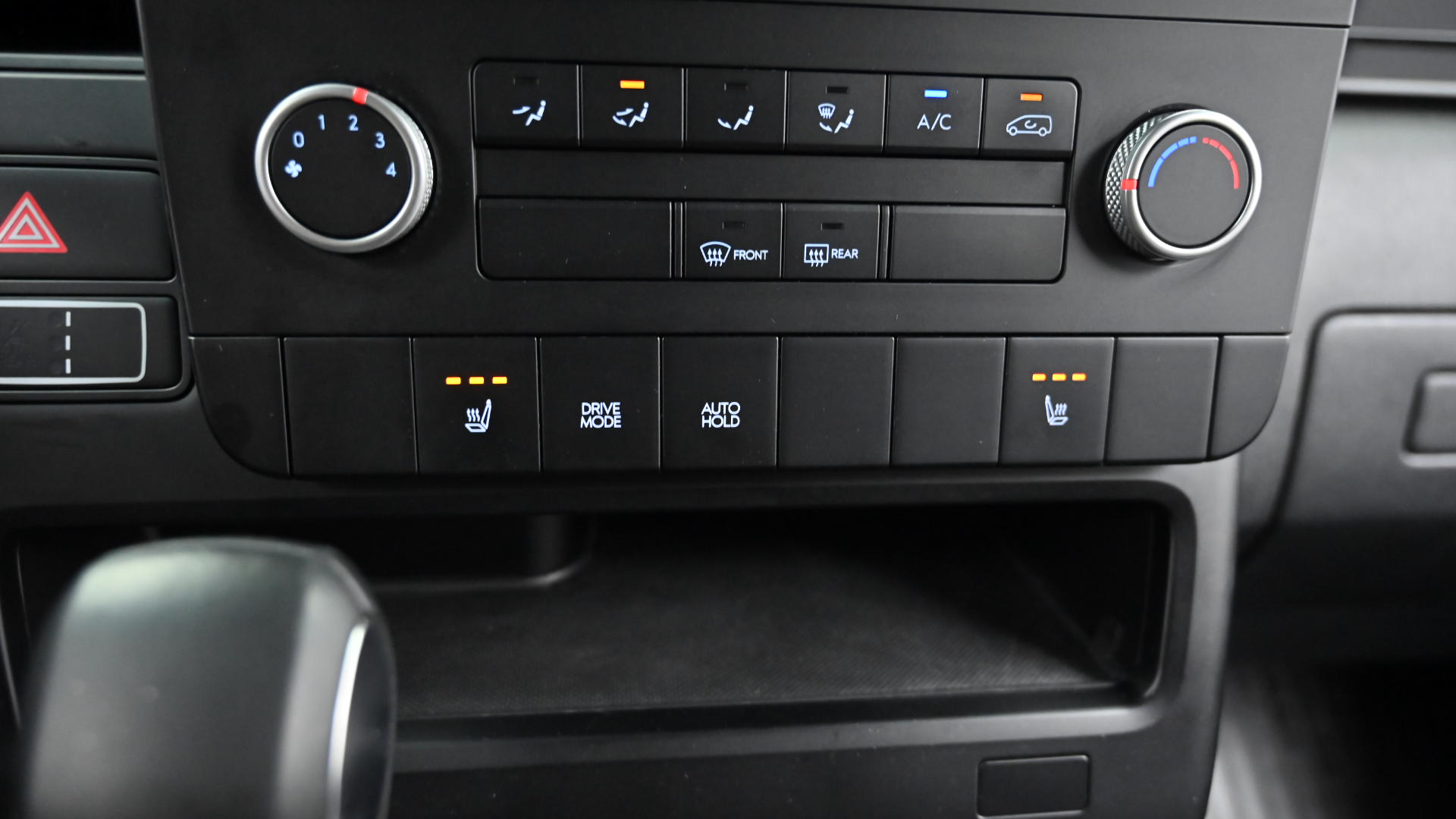 Hyundai Staria — miniaturë 17