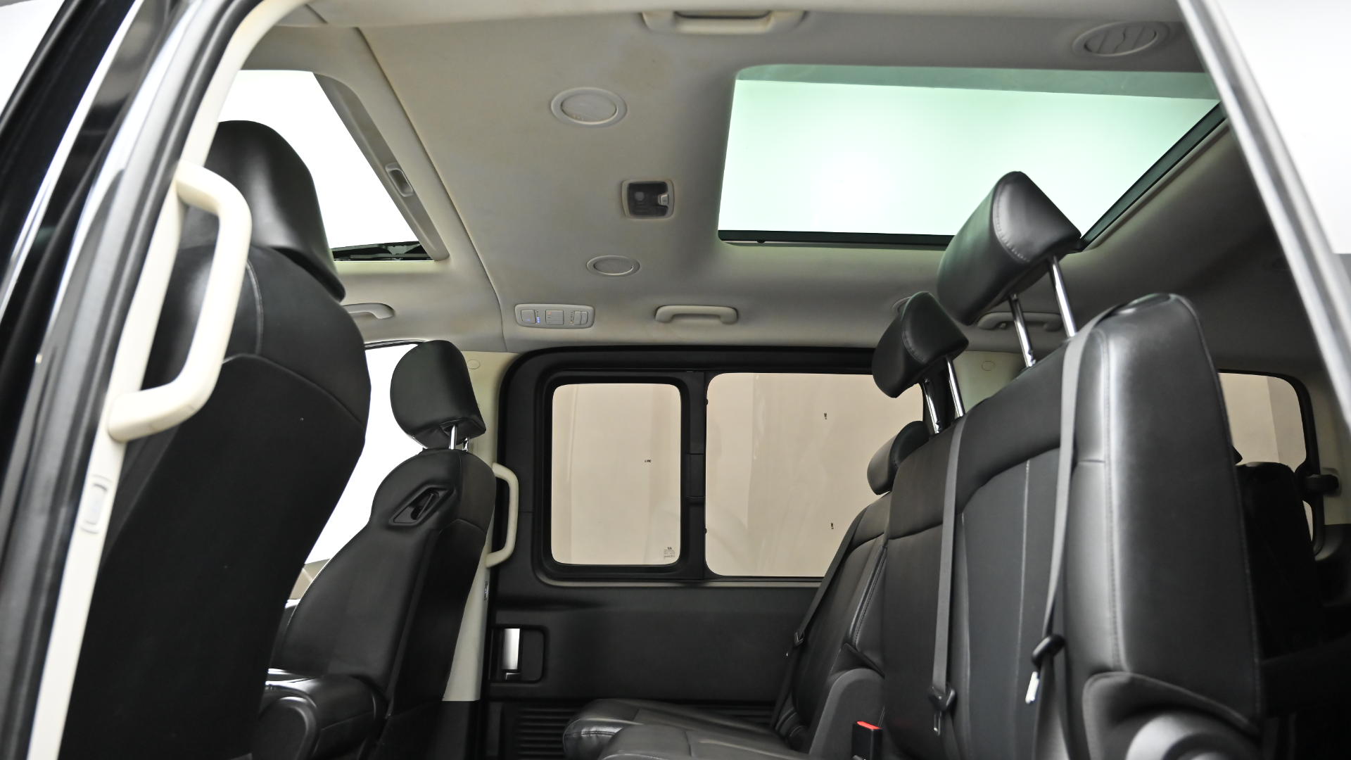 Hyundai Staria — miniaturë 18