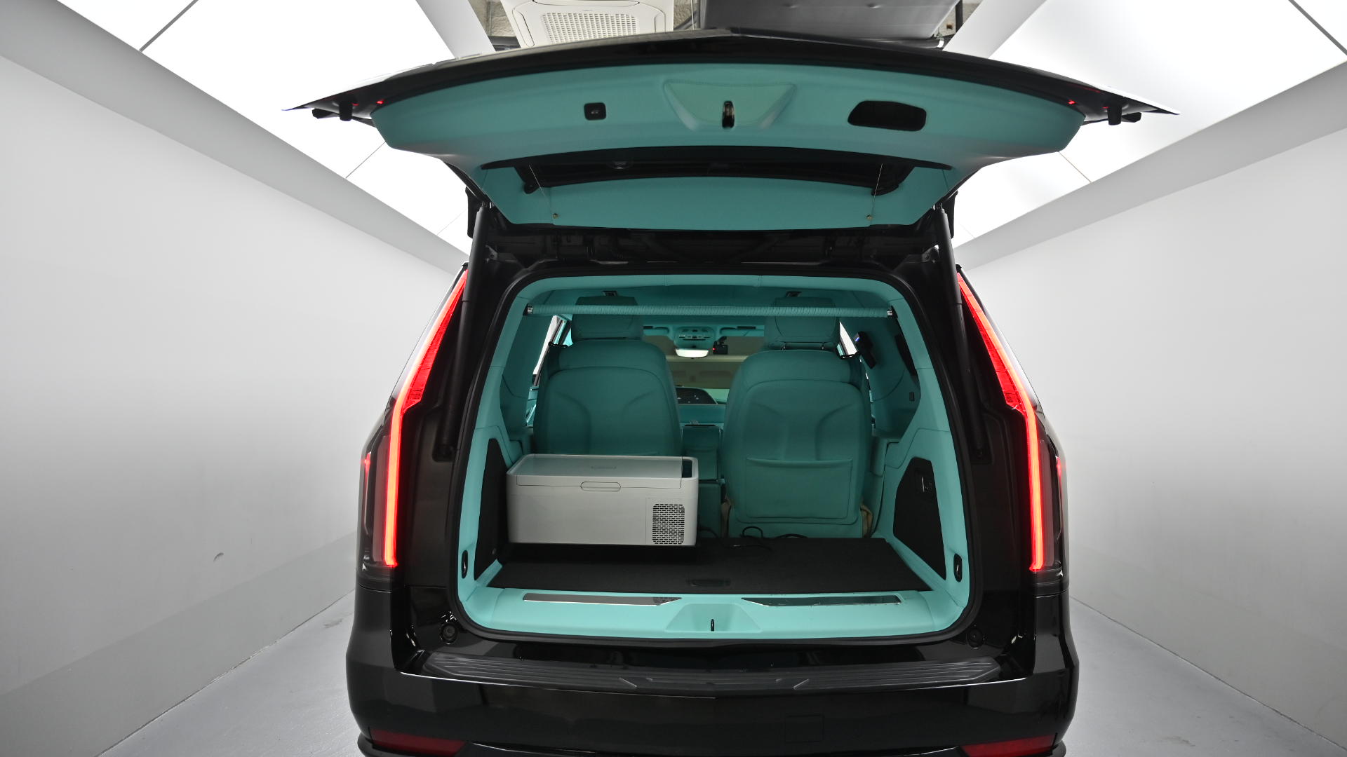 Cadillac Escalade — miniaturë 19