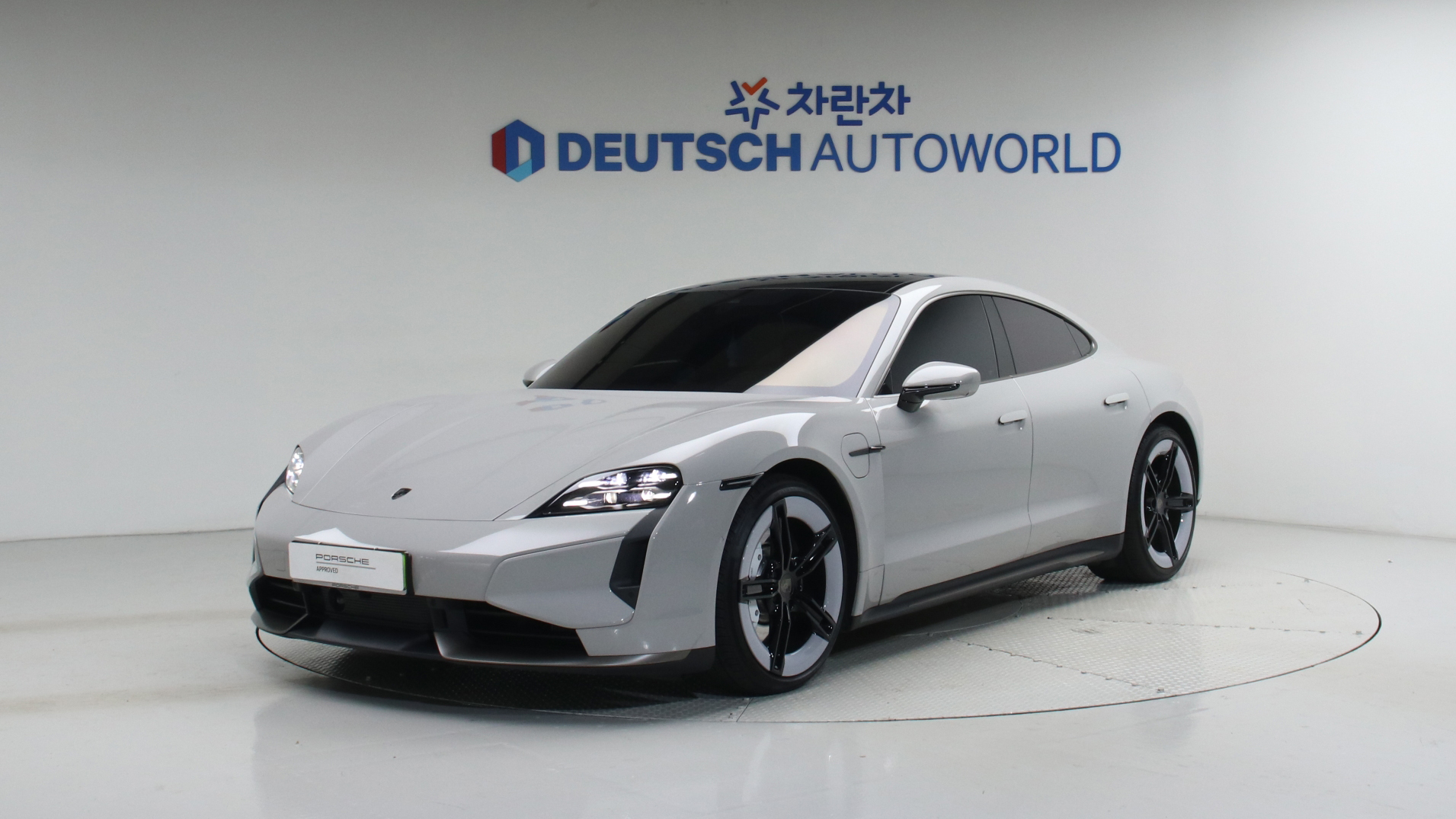 Porsche Taycan 105kWh 터보 — foto 1