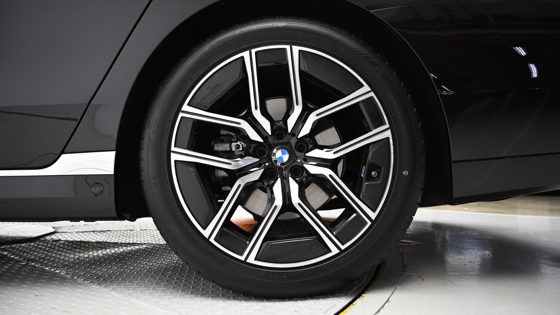 BMW 7er — miniaturë 5