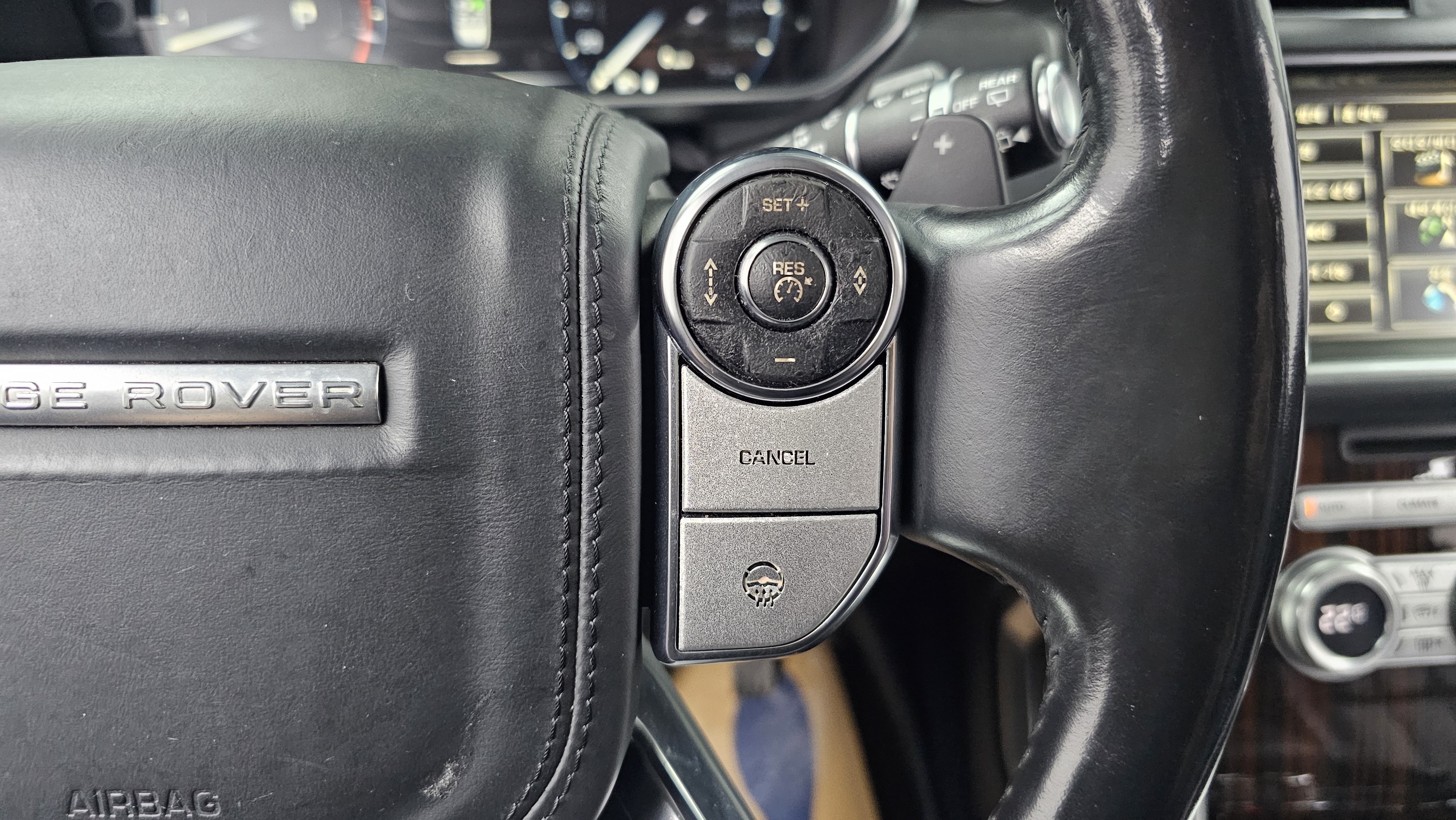 Land Rover Range Rover — miniaturë 35