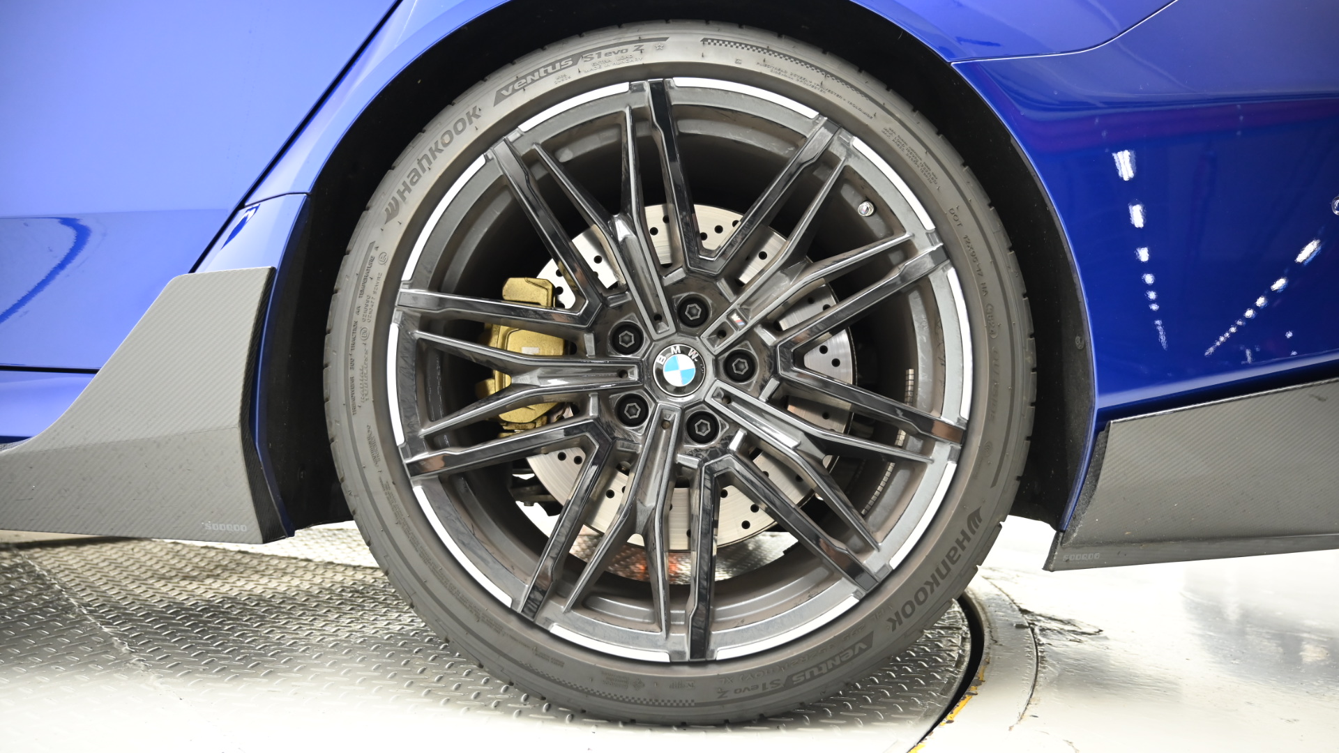 BMW M5 — miniaturë 5