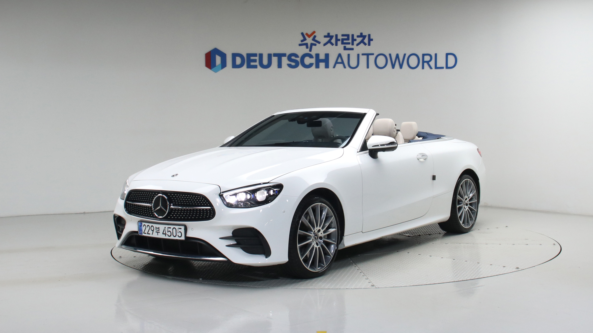 Mercedes-Benz E-klasse E450 4MATIC 카브리올레 — foto 1