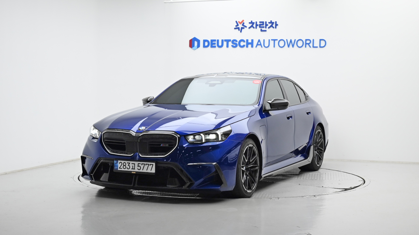 BMW M5 M5 PHEV — foto 1
