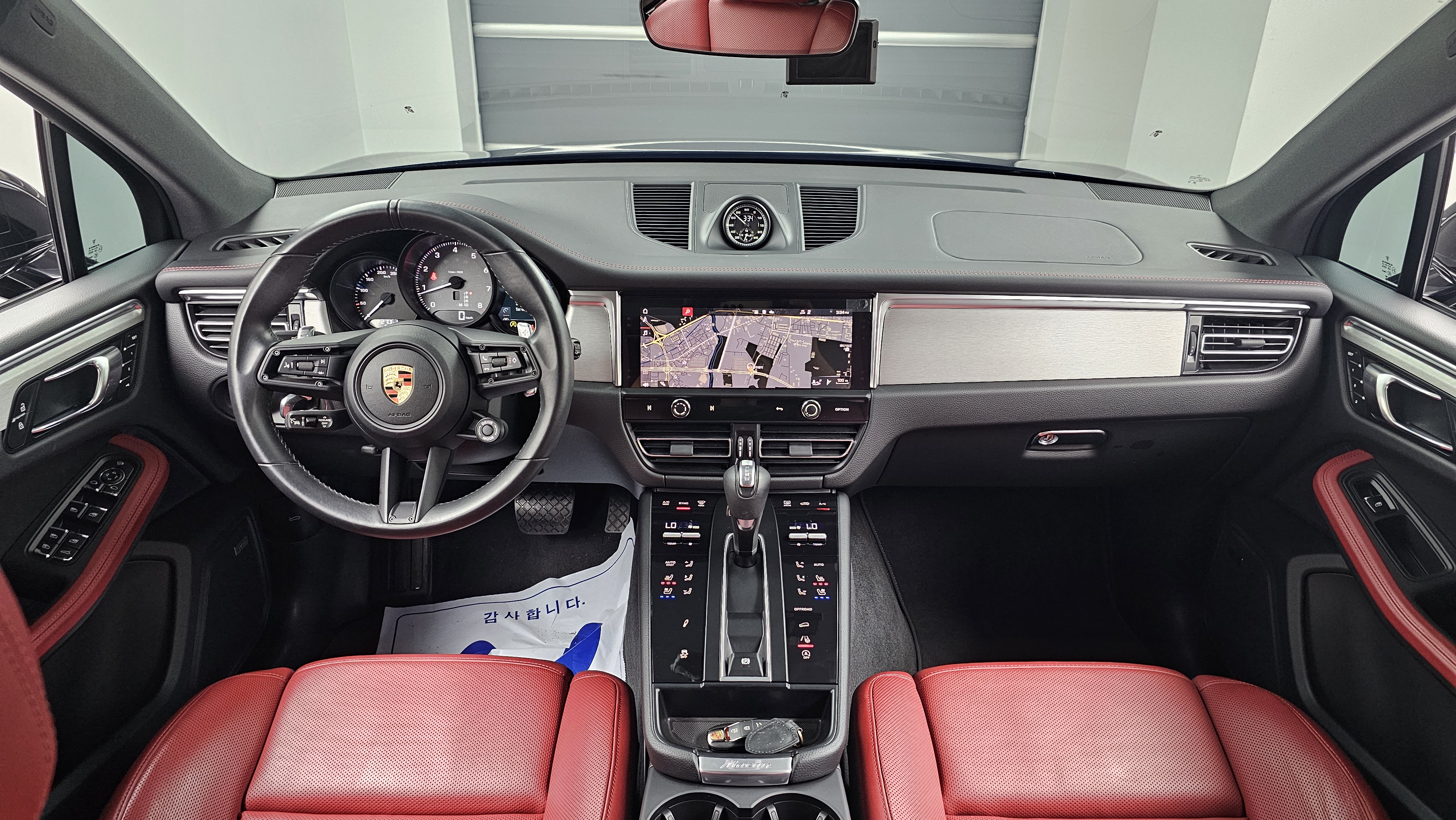 Porsche Macan — miniaturë 23