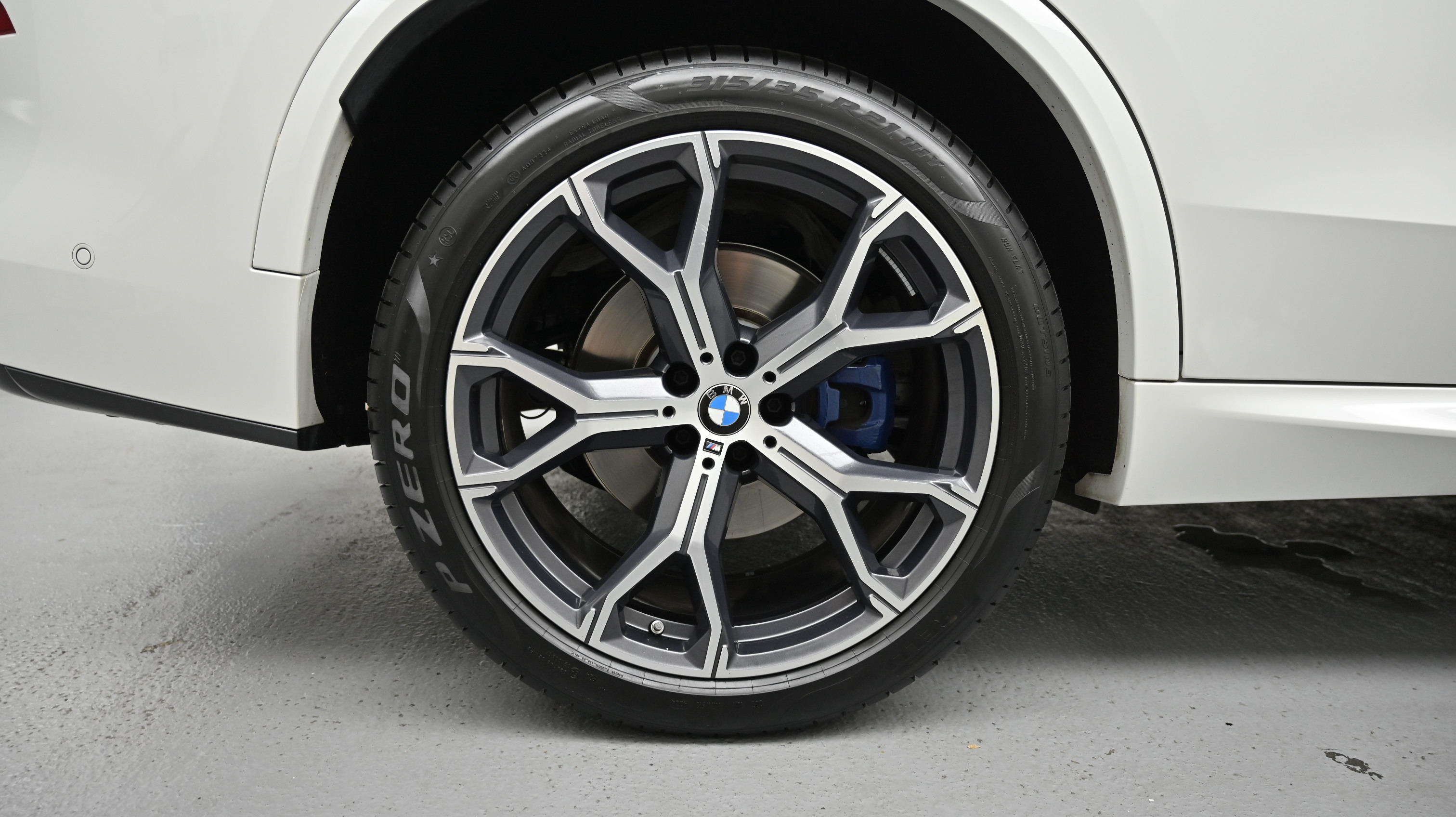 BMW X5 — miniaturë 5