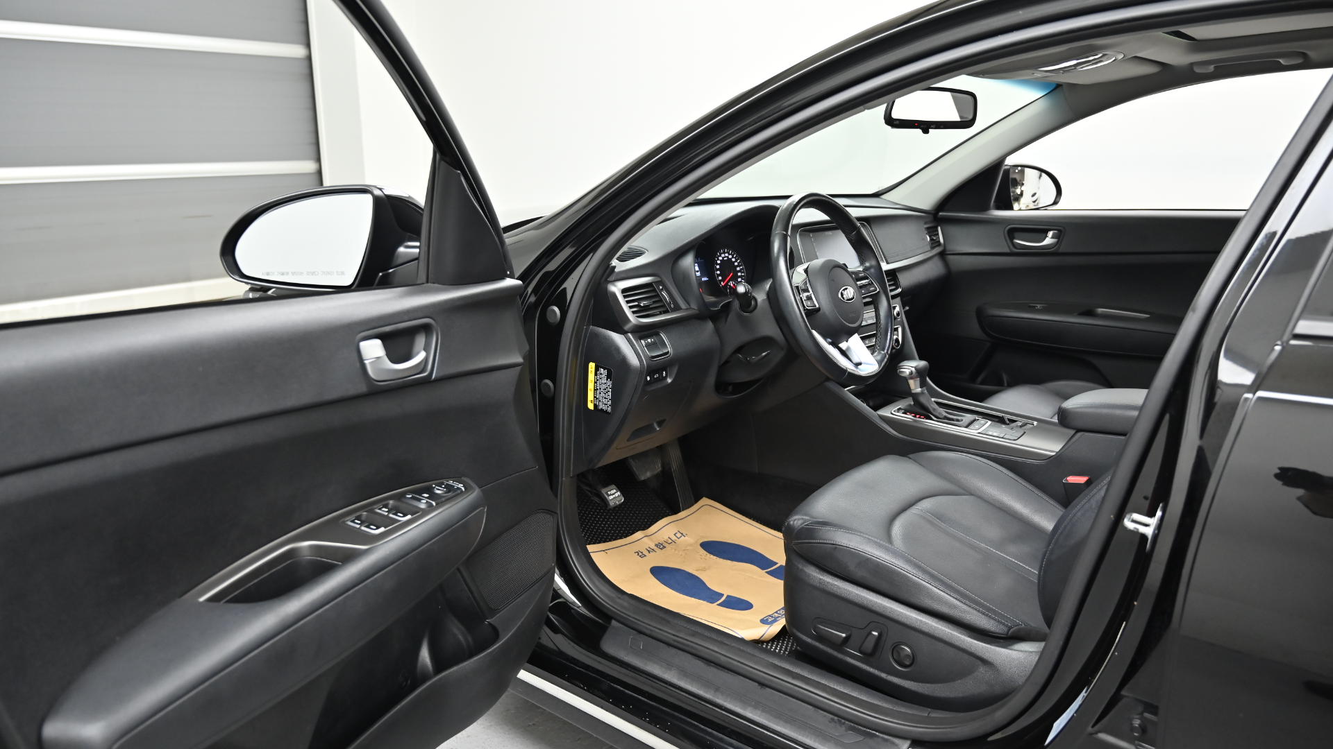 Kia K5 — miniaturë 11
