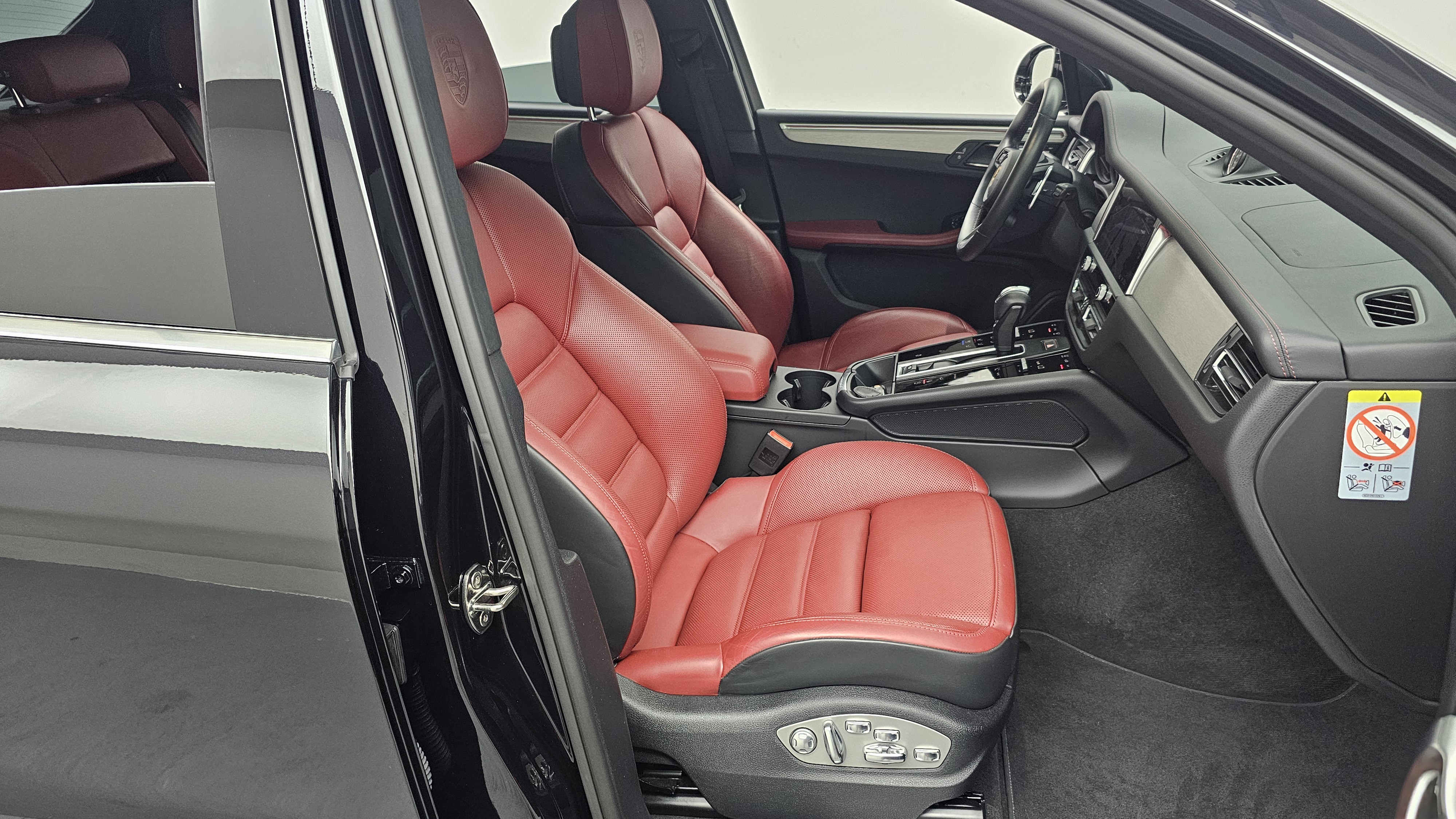 Porsche Macan — miniaturë 26
